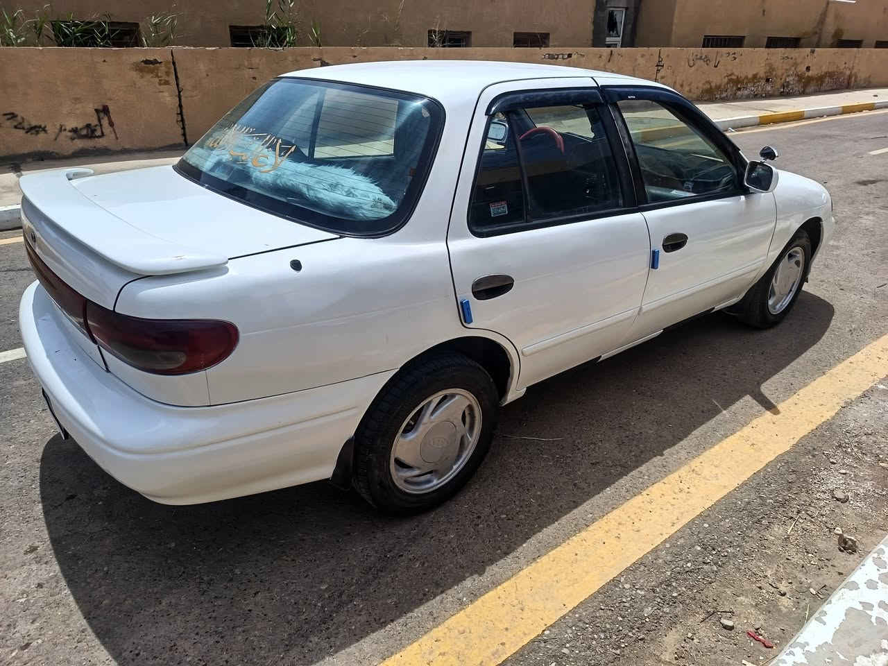 سيفية ٩٥ رقم ديالى كير عادي محرك مفتوح كير ومحرك وصدر وكهربائيات السيارة جاهزة من كلشي نقص تبريد فقط السعر ٣٧ وبيهةمجال صبغ حزام السيارة نضيفة مال جناي ديالى كنعان اتصل على *********** لا خاص ولا تعليق

