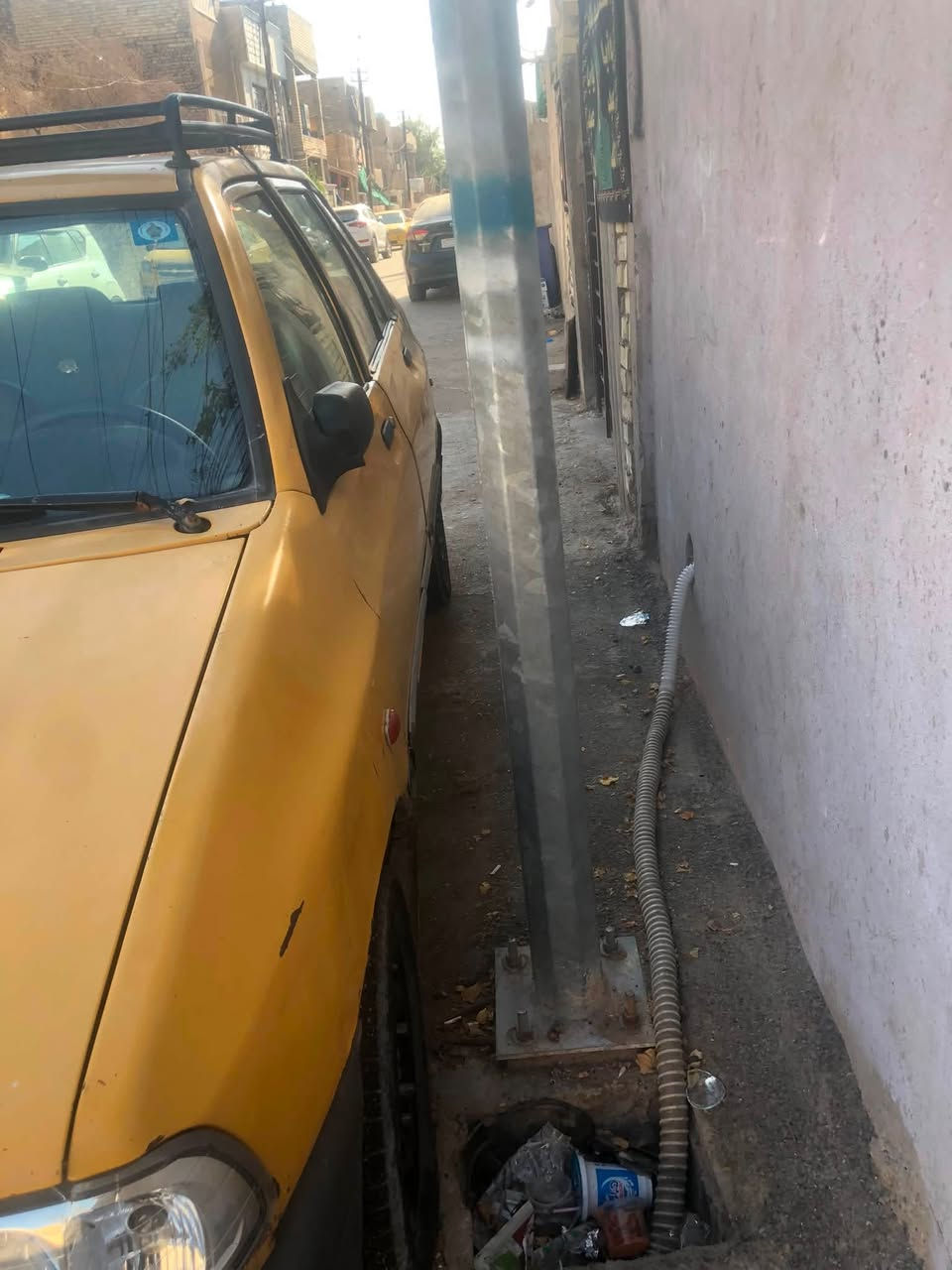 السلام عليكم 
سايبا موديل ١٢ رقم بغداد انكليزي الجديد 
باسمي 
ابيع عقد مروري شرط التحويل التحويل 
السعر ١٦ قفلها 
بغداد الامين 
*********** واتساب
