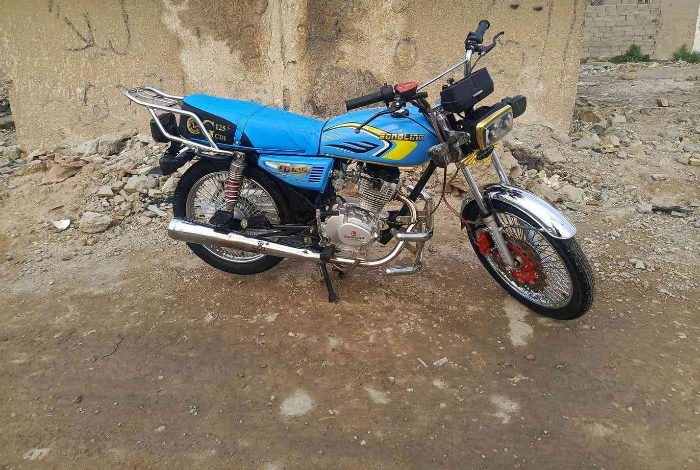 للبيع سيفان 4كير موديل 2025رمبه مكينه بل جيس لسعر 550مكاني بغداد ***********7
