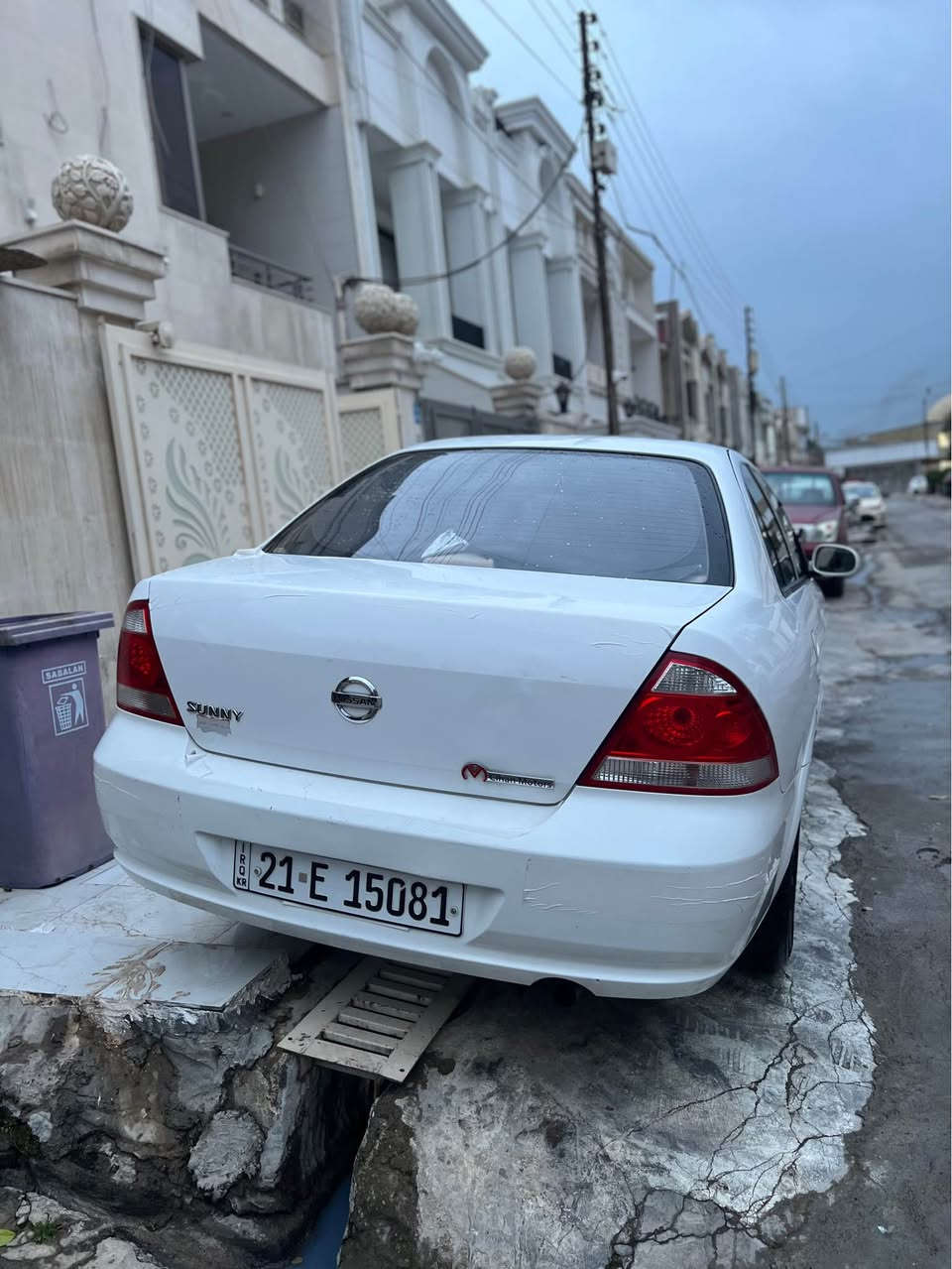 ڕەقەم ژینگە، سەنەوی، هەزە، فەحس، هەموو شتێکی نوێیە، 
سەیارەکە جایزە، بێ مەسرووفە، گێڕ و مەکینە بڕاوە هەموو بە شەرت
• یەك جاملغی سبووغە و دوو بست ساردەکوتی هەیە 
بەناو کردنیش بە شەرت
سعر: 105 و مةجالئكي برايانة

0750 209 6376 أربيل, العراق
