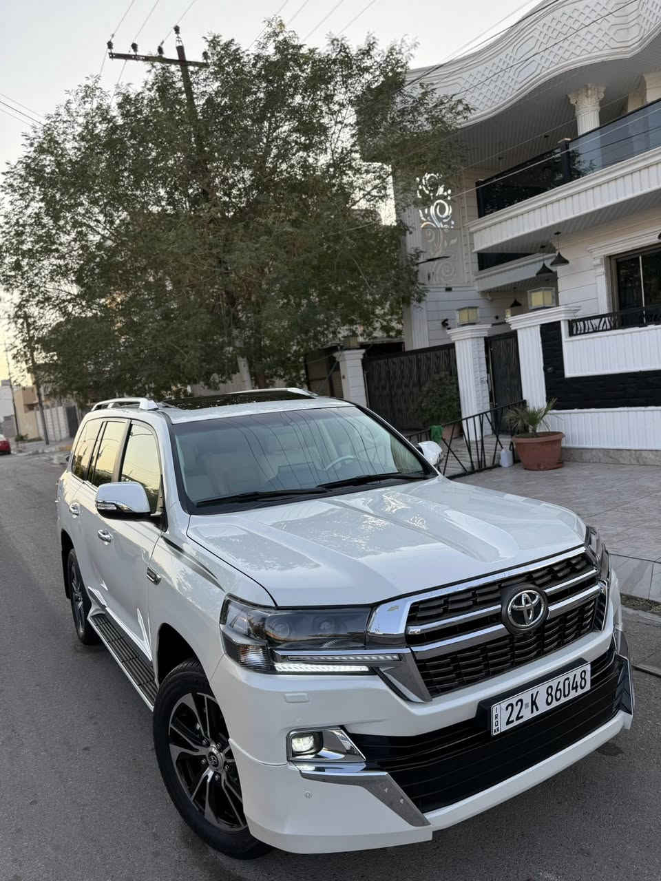 سلام عليكم
لاند كروز  2020 SAS//  GXR
محرك V6
ساز باب الاول كراند تورنك 
ماشيه 95 الف حقيقي 
فول مواصفات 
دشبول لكزز باب خلفي كهرباء +شفط 3 شاشات بلادي 
كشن سائق 3 دكمة كشنات كهرباء جلد داخل بيجي بلادي
8 ارباك تشغيل عن بعد لايتات الاسود اشارة لكزز سلايت 
سياره 2 سويج بلادي حساسات الامامي و خلفي 
السياره فول مواصفات 
محرك كير كلها بلادي برغي ممفتوح منها +كهربائيات كلها شرط 

السياره صبغ عام بدون دواخل ابد و بدون ايرباك مطاك كلها بلادي السياره بجم كلها كبس لايتات و غراض سياره كلها بلادي و دشبول بلادي كلها شرط 
السياره كلش جديده صيانة عام با شركة SAS جديد كلها 
4 تايرات جديد كلشي جديد با سياره مابيها اي نقص ابد السياره
غراض سياره بلادي كلها موجود سماعات و كتلوك و كل غراض سنويه و فحص و هزه كلها جديد شرط تحويل 

سعر السياره 450 ورقه بيها مجال بسيط 
رجاء اليه ميعجبه سياره خل لا يعلق 
رقم ***********
