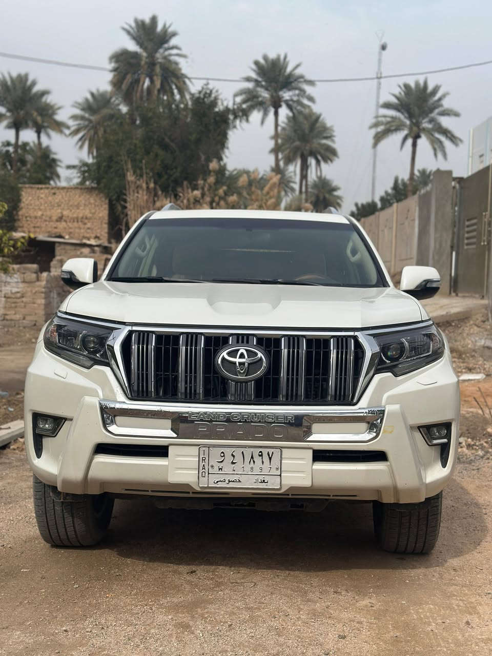 السلام عليكم برادو للبيع السيارة مكفولة ماعدا الدعاميه الاماميه رقم بغداد فول مواصفات الساير للاستفسار الاتصال *********** السعر 430 وبيه مجال
