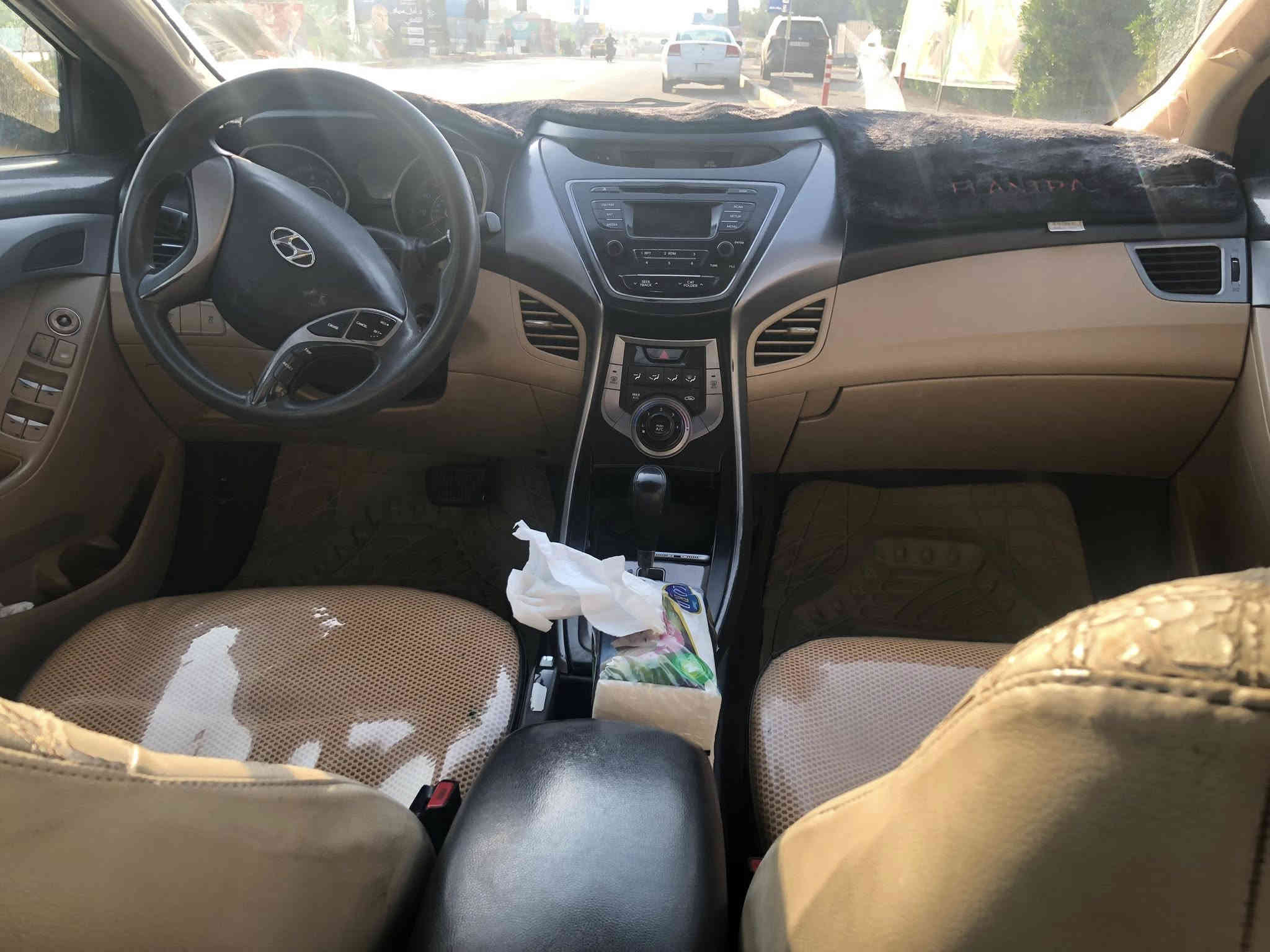 السلام عليكم ورحمة الله وبركاته
النترا 2013 رقم بغداد الماني اجرة بأسمي ضررها جاملغ خلفي جهة السايق وبنيد وجاملغ امامي جهة عكس السايق ماشية 220 الف ميل وارد امريكي مكينة دوش 1800 صدر وتايرات وباتري وداينمو كلهن جديدات مصفرة هيأة وبحث وغرامات مكاني بغداد حي القاهرة سعرها 92 شرط التحويل .***********
