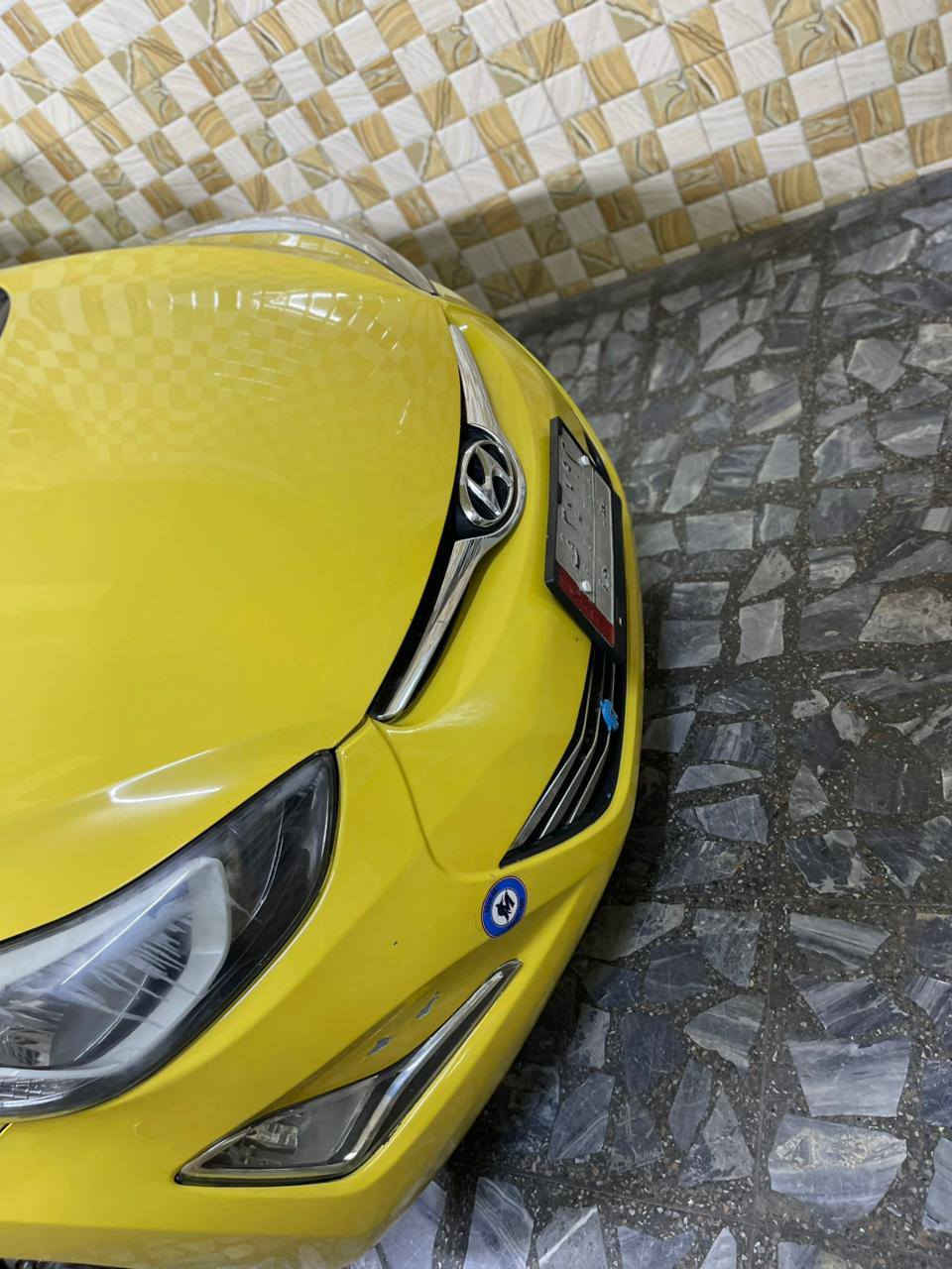 سلام عليكم النتر موديل 2016سياره جاهز من كلشي سيار حادثة جالغ وبنيدتخم تاير جديد الايتات زنون تتفى تبريد دوشمه جديد مكاني بغداد الحبيبه رقم ***********
