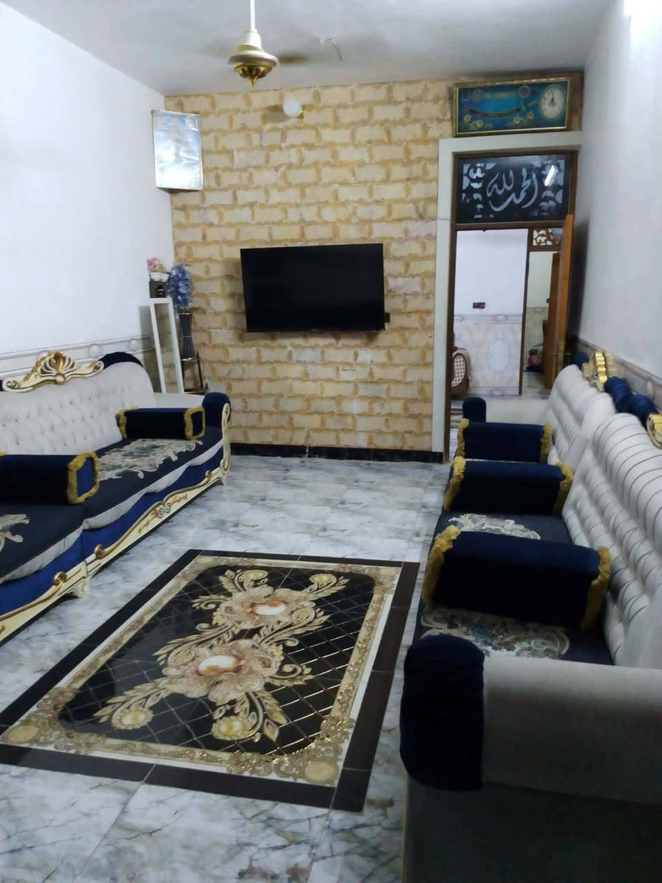 بيت للبيع مساحه 150 متر 
بغداد قضاء المحمودية حي 18
طابو ملك صرف السعر 126

***********
***********
