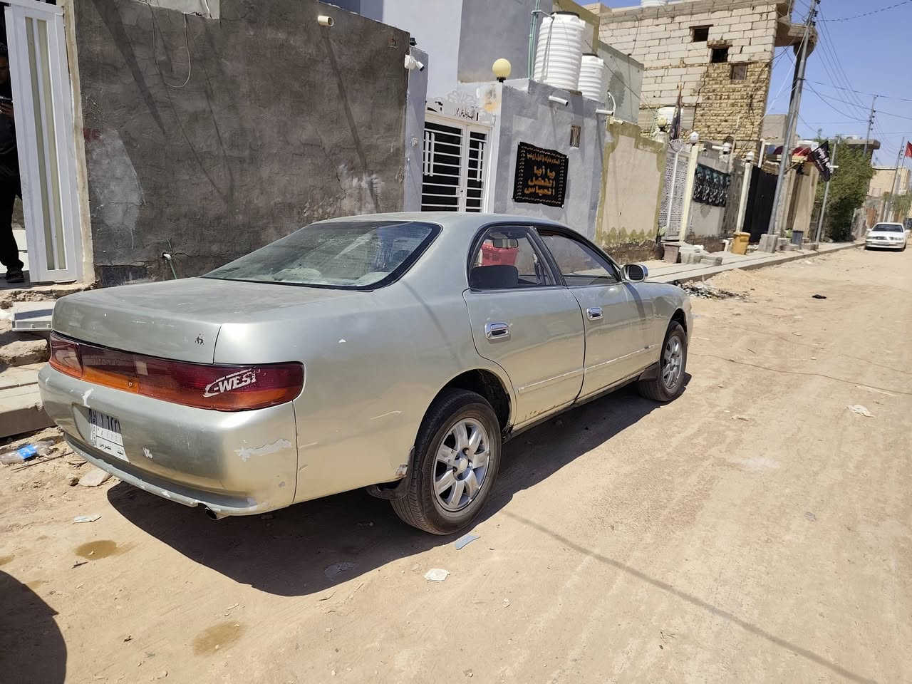 السلام عليكم
تويوتا شيزر للبيع 1993 
رقم نجف .. مداور ثاني يوم كفالة كص و نقل 
محرك 2.5 بطه 
تبريد و حداديه و كهربائيات جديد 
تخم تاير جديد 
بيهه ضربه جاملغ امامي 
السعر 42
 للتواصل مراسلة الحساب او الوتساب او الاتصال 
***********
