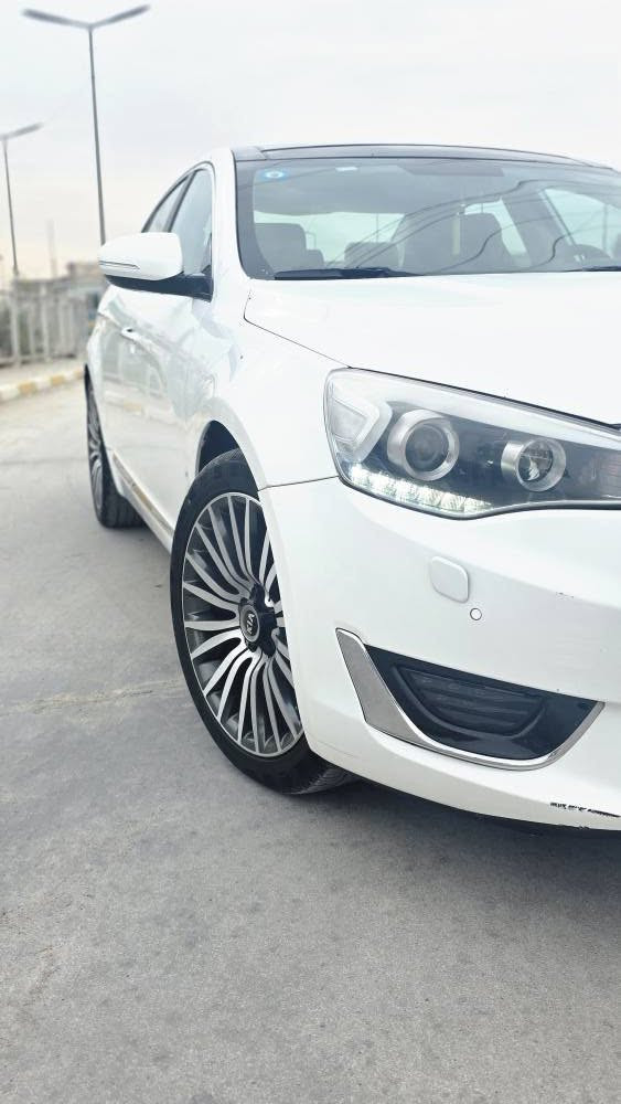 السلام عليكم للبيع الموديل 2014

كيا كادينزا خليجي  

السيارة فول ١/١  

6 سلندر 

اللون ابيض لؤلؤي

المواصفات

فول فول 

-تشغيل بصمة مع بصمة الابواب الامامية

داخل  كريمي ملكي 

-نظام ترحيب

-انارة بالمرايات والابواب الامامية

-كاميرا وحساسات خلفية

-حساس ماسحات

-بردة خلفية متحركة

-كشنات كهربائية جلد تدفئة وتبريد  

-لد امامي وخلفي .زنون اصلي 

-تحكم كامل بالستيرن

-شفتات ستيرن رياضي بلادي

-نظام ترحيب 

-اشاير مري+شفط+قلاب 

 مواصفات الكادينزا معروف الخليجي 

السيارة رقم بغداد .سنويه لل30 

السعر 140

مكان السياره بصره *********** الزبير, البصرة
