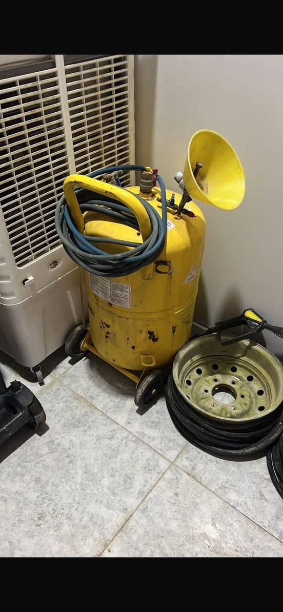 للبيع
الماطور + صونده و مسدس ٣٥٠ الف
مكنسة ١٥٠ الف
بطل زاهي ٦٠  الف


**إذا كنت صاحب هذا الإعلان وتريد حذفه لأي سبب، رجاءا أرسل رسالة إلى الدعم الفني**