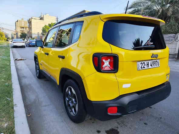 السلام عليكم 
للبيع Jeep renegade sport 2017
- جيب رينيجد سبورت 2017 
- محرك 2400 
- ماشية 70,000 ميل 
- ضرر جاملغ امامي و ربع الباب فقط بدون دواخل السيارة و بدون ايرباك كله سليم 
. رقم اربيل بأسمي سنوية و هزة جديدة ، الهزة و البراد  لغاية شهر 7/2026
السعر المطلوب 12,000 $ قابل للتفاوض
مكانها بغداد المحمودية 
للأستفسار 
***********
*********** المحمودية
