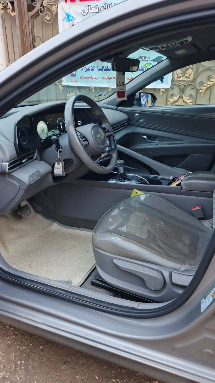 السلام عليكم للبيع النترا 2023 وارد أمريكي فول مواصفات بصمة مكينة وكير وتبريد كلة كفاله تخم تاير جديد ويل كب البلادي داخل مدوشم جديد رادار امامي تحكم شاشة حادثة موجود بالسونار مرفوق مع الصور جاملغ وباب ونص من الدوسة صبغ بدون دواخل المكان بغداد البياع السعر / ١٦٥وبيه مجال للاتصال ***********
