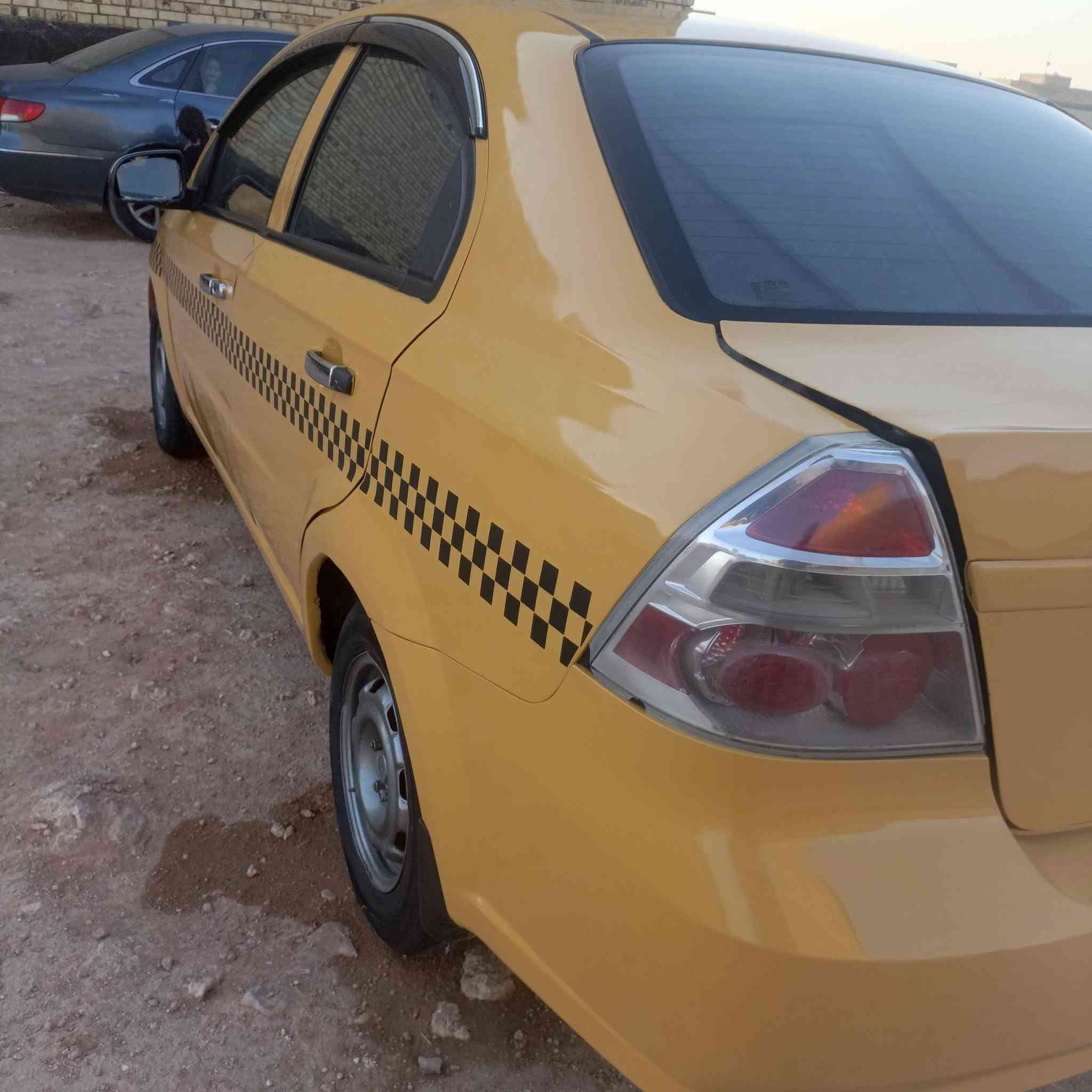 سلام عليكم افيو للبيع السعر 35 باقي التفاصيل نتصل ***********
