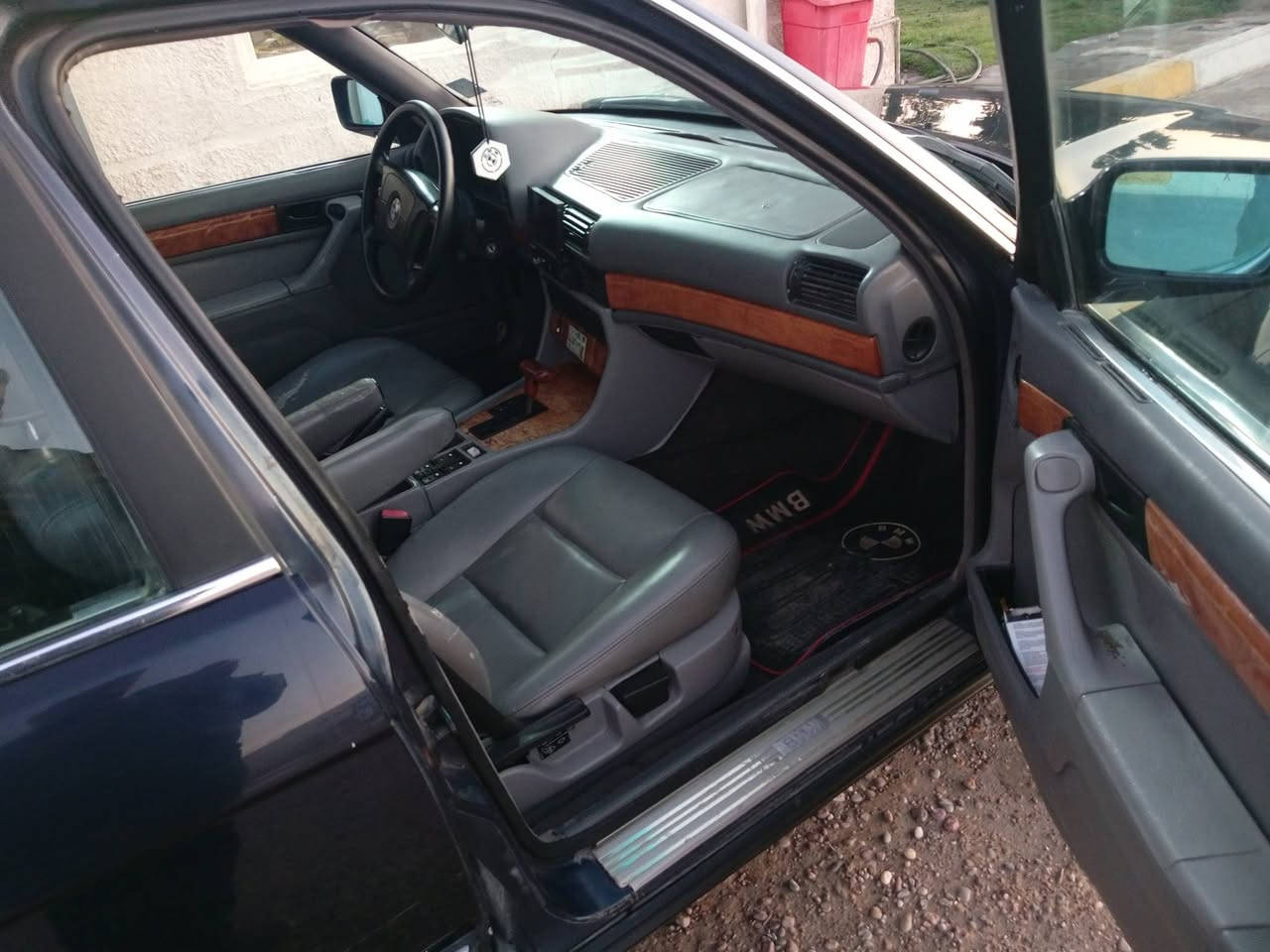 للبيع 740مديل 1992مكينه بيه بخارمكينه 8سلندر سعر 58$***********
