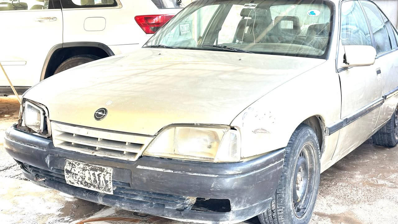 السلام عليكم
اوبل اوميكا مسجله فحص محرك معمر جديد السعر ١٣ وبيه مجال
***********
