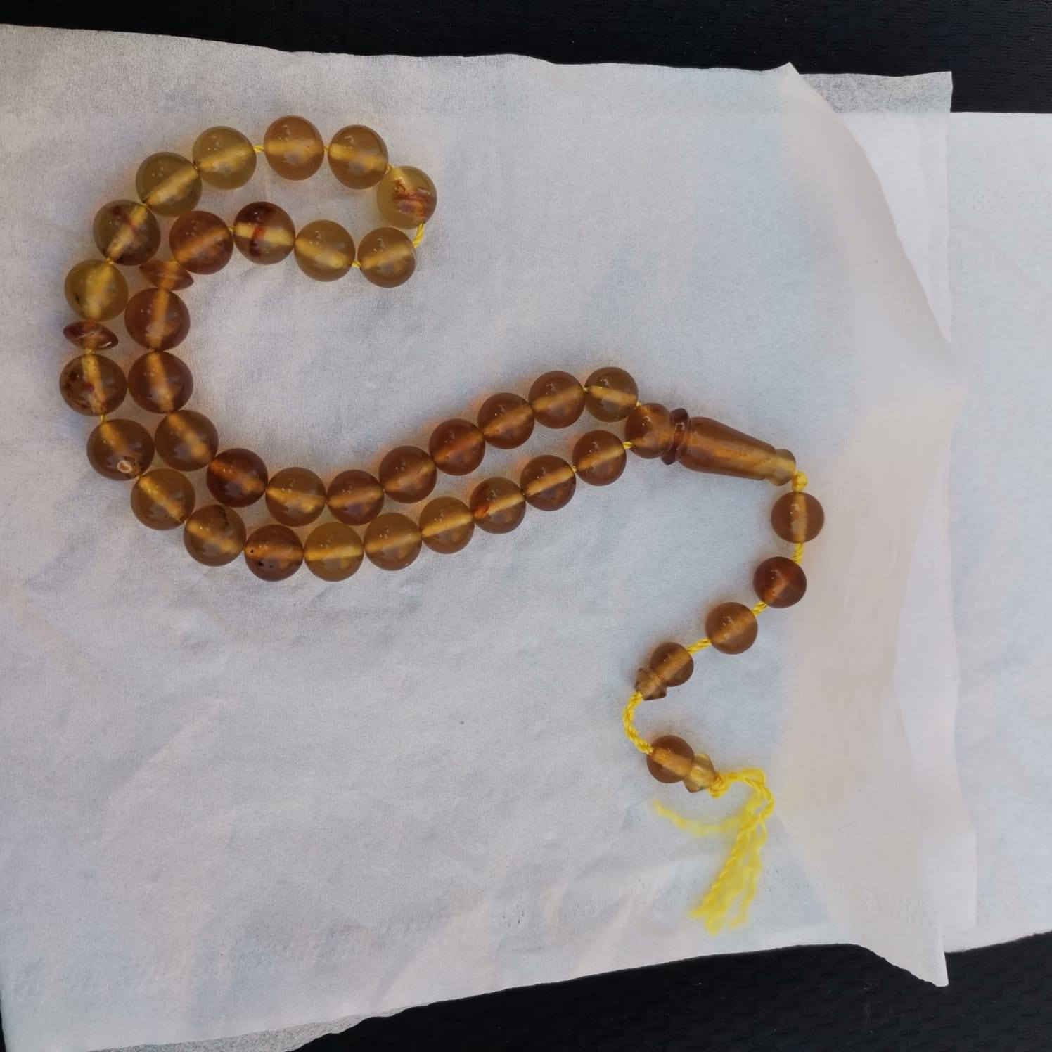 سبحه مميزة من الكهرمان الأصفر الطبيعي(ذهب الرجال) 
عدد 33 حبه
_مقاس 10 ملي
_25جرام خفيفه في الايد وخفيفه في السعر😉😉
_حجم خفيف مناسب مع الحركة
_مسكه جميله جدا ومميزه 
-أسعار خاصة للتجار وأصحاب الورش والبراندات
تواصل على الخاص
الشحن متاح لجميع المحافظات وجميع دول العالم  
#حجرومسباح
#حجرومسباح_Hajar_Misbah


**إذا كنت صاحب هذا الإعلان وتريد حذفه لأي سبب، رجاءا أرسل رسالة إلى الدعم الفني**