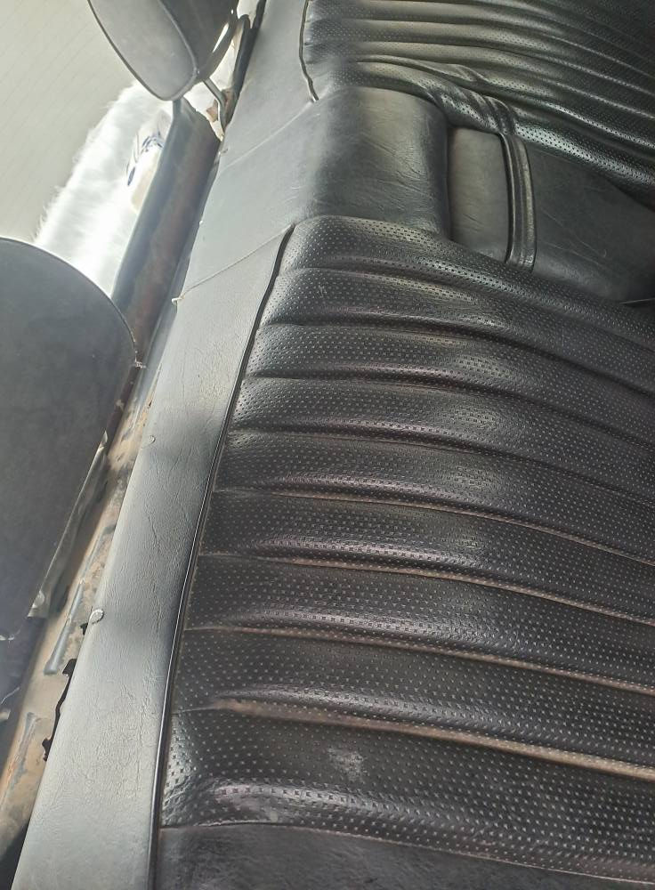 مارسيدس كوبه يي. 1991.   الوليات. به شه رت.  دعمو ليدراو. به شه رت. كير مجينه. ته بريد. ساردو كه رم شه رت.   قبات. مواصفات.   واته فول. فول.  *********** أربيل, العراق
