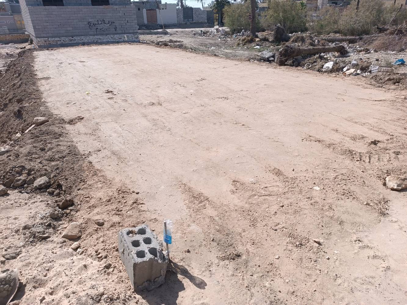 قطعة ارض مساحه100 متر واجه5.60في 18 زراعي سند 25 مكان نجف مشخاب طبر فرعون مدفونه ومحدوله جاهزه للبناء