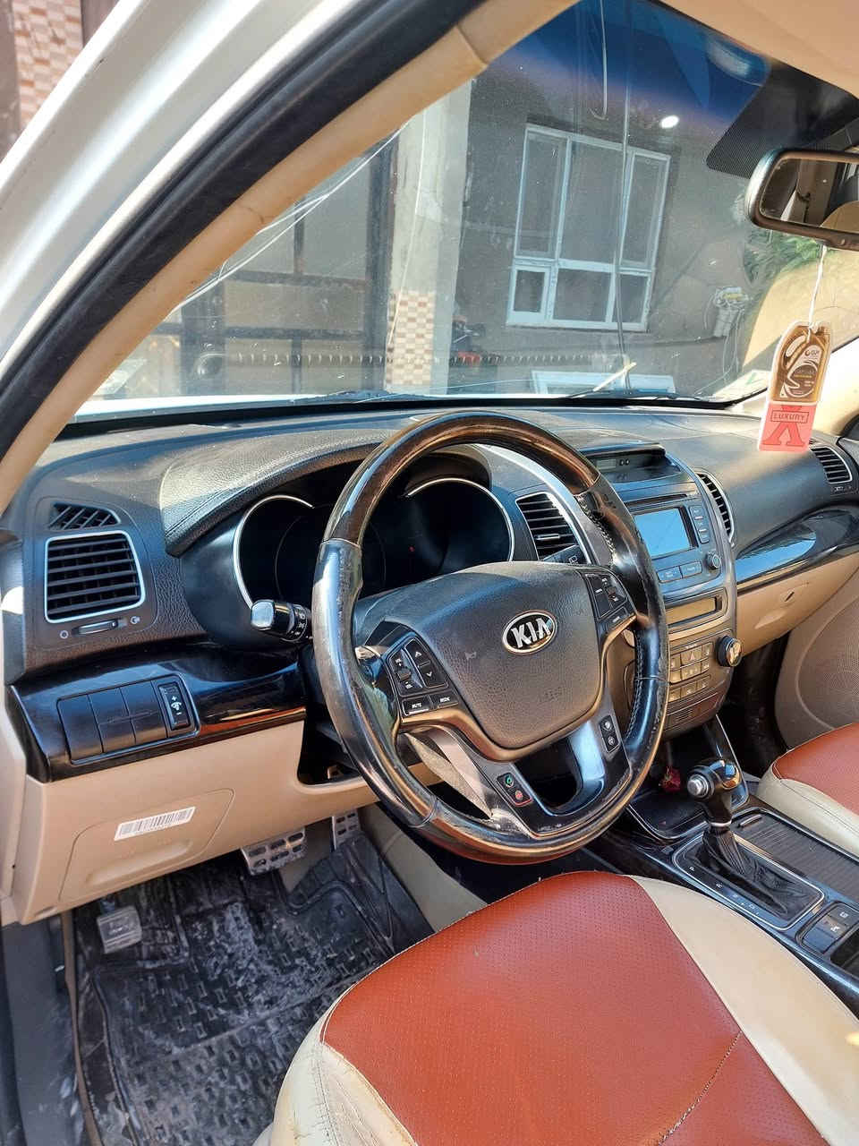 سورنتو موديل 2013 شكل 15 بغداد مشروع وطني مكفوله من صبغ 
*********** مكاني بعقوبه سعر 178
6سلندر  محرك كير بلادي 
7راكب
بانوراما طكتين
بصمة ابواب +بصمة تشغيل
كشنات جلد لونين اصلي
كشن السائق كهرباء 
كامرة دواره اصليه
مري شفط
اشاير بالمري
لايت زنون
زراك لايت
لد امامي خلفي 
تبريد بيانو 3 قطع
حاكيه بلوتوث
نظام ايكو لتقليل صرف البانزيل 
حساسات امامي خلفي 
فول تحكم ستيرن
كيجات زيبقيه
شاشة أعطال 
أضواء ترحيب باليدات 
علامة سورنتو بالدوسه 
يدات نيكل اصلي
ويل كب كروم 19
السعر 178
