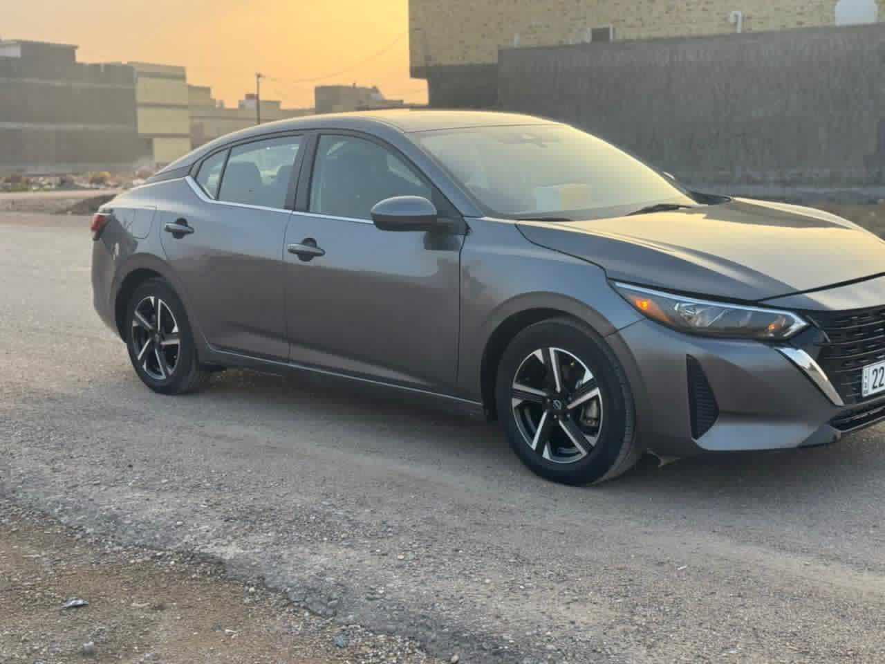 السلام عليكم 
للبيع نيسان سنترا موديل 2024 مواصفات SV 
ماشيه ٣٠ ميل بعدها جديده وضع الشركه رقم شمالي باسمي بيها صبغ جاملغ وباب خلفي والجنطه وجزء من البنيد 
بشرط شاصي لغد مكفولات سياره جديده جدا وضع الشركه 
السعر 125 عنواني بغداد الكرخ
للاتصال ***********
