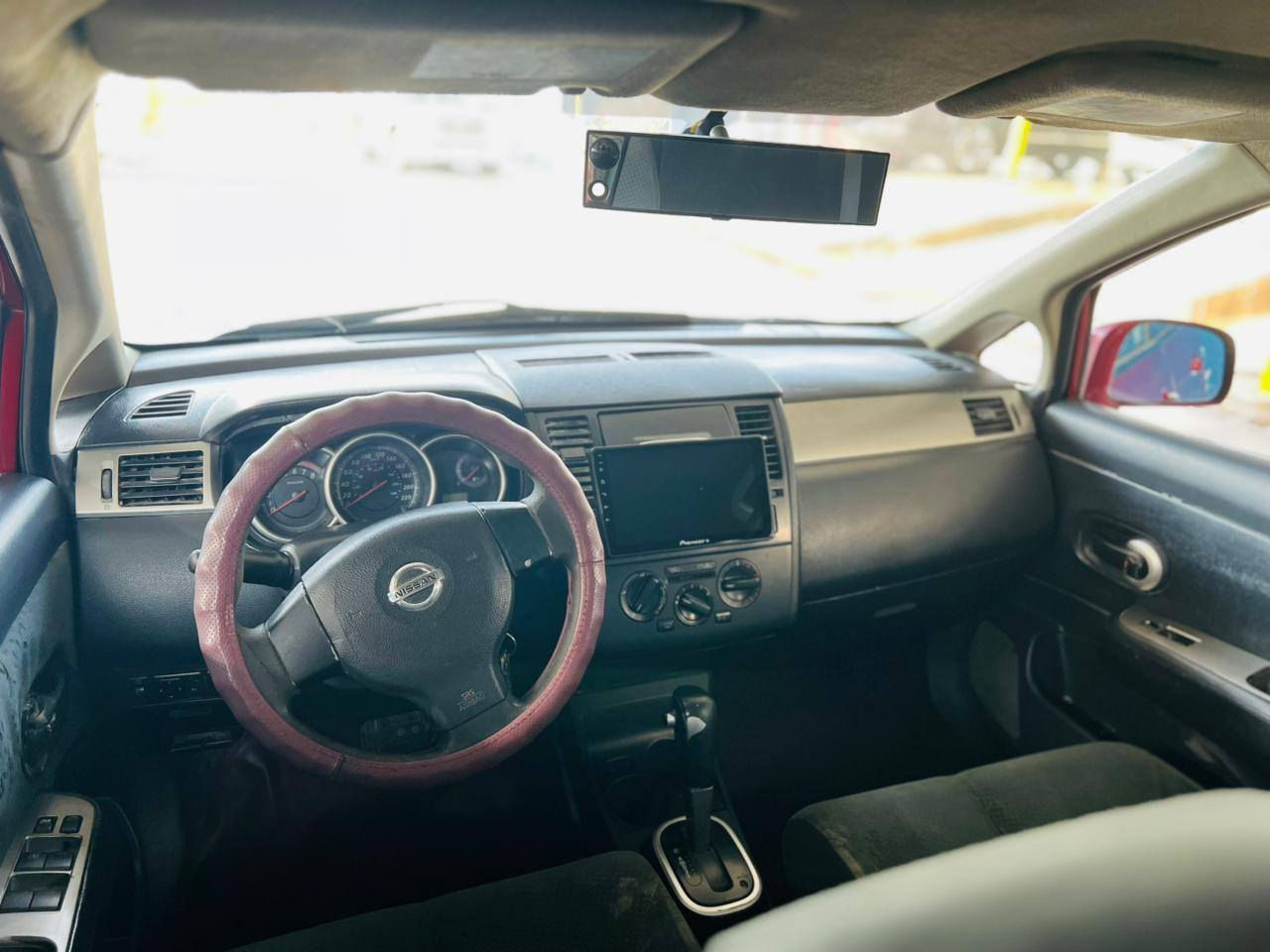 السلام عليكم للبيع نيسان فيرسا 2010 وارد امريكي  صبغ احزام السياره حيل نضيفه اني ع ايدي مشتغلها تايرات جدد صدر جديد تبريد منضومه جديده كهربائيات كلهه شغاله رقم صلاح الدين دولي  سنويه لل 2027 تحويل مباشر السعر 65 وبيه مجال للطيبين المكان السياره  العلم 
الاستفسار ع رقم ***********
