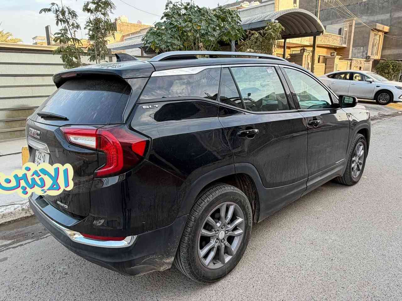 السلام عليكم
تيران موديل ٢٠٢٤ فوول مواصفات عدا البانوراما 
فور ويل 
ماشية ٣٣ الف كيلو متر 
دخول وترقيم جديد 
رقم اربيل 
ضررها موضح بالصور 
صبغ فقط الجاملغ الخلفي اما الباب مبدل بلادي نفس اللون 
السعر ١٩٠ ورقة 

*********** 
مكانها بغداد
