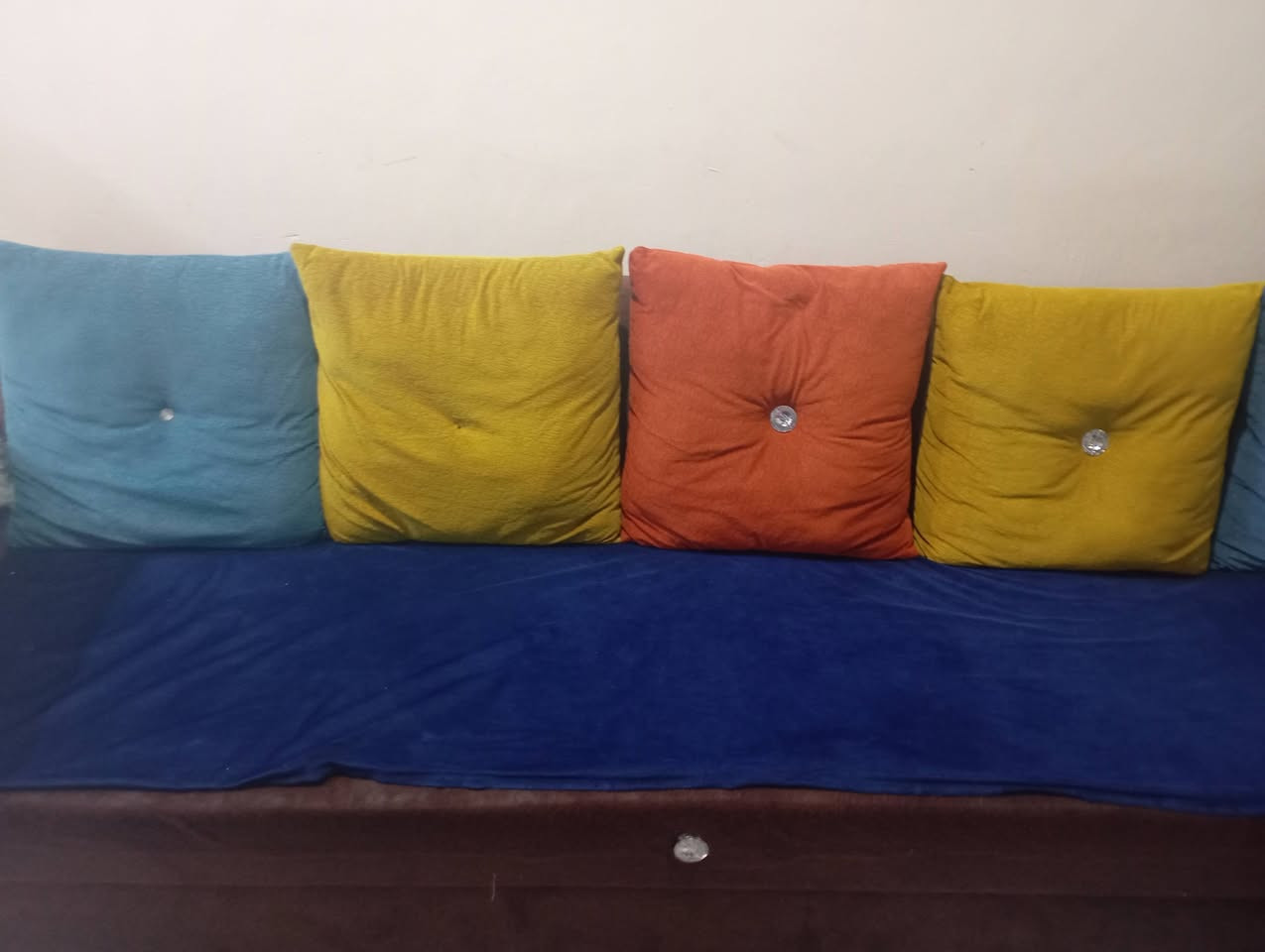 تخم للبيع السعر 175
***********
