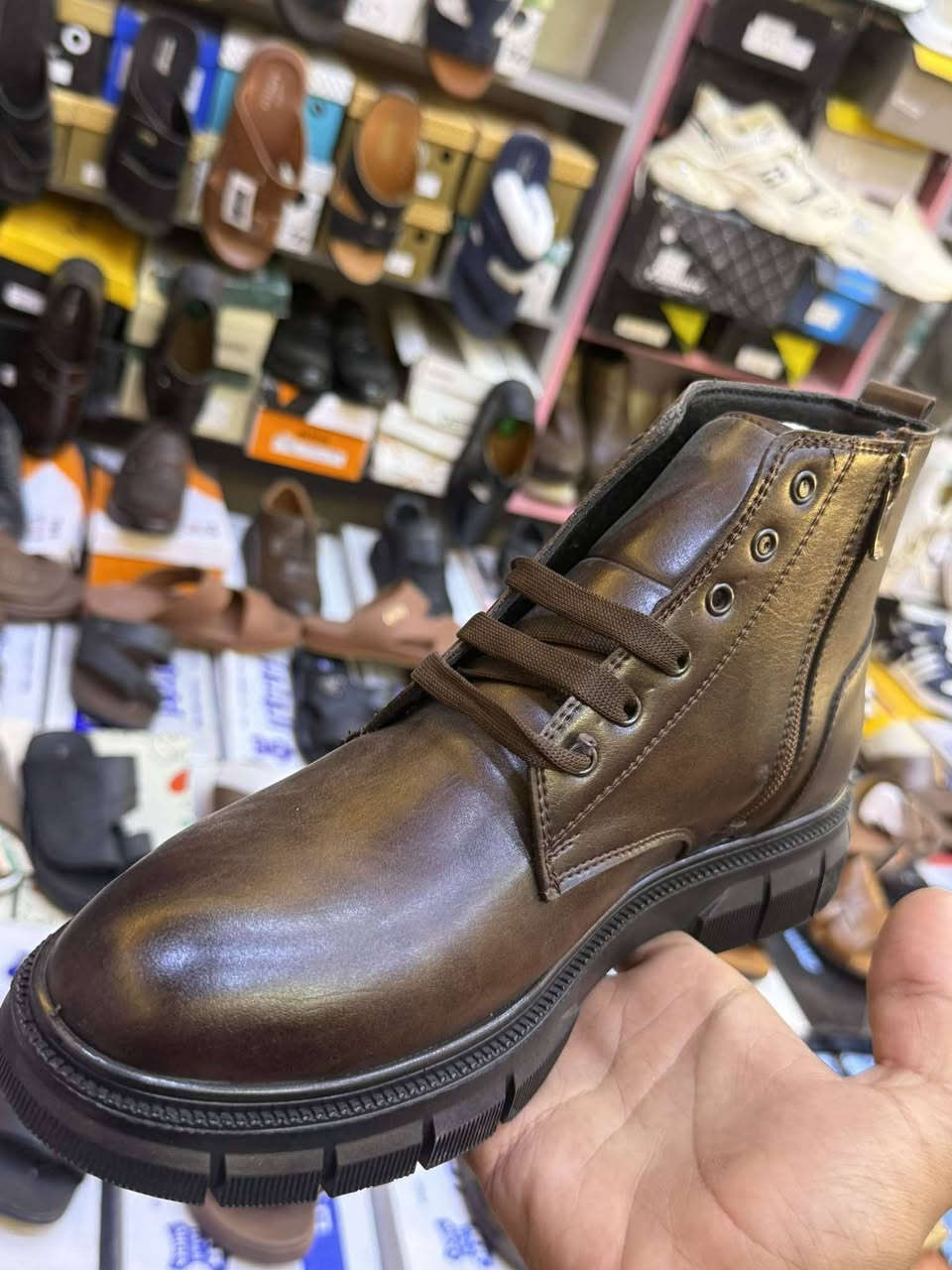 بوت عسكري  و مدني 
للحجز /***********
