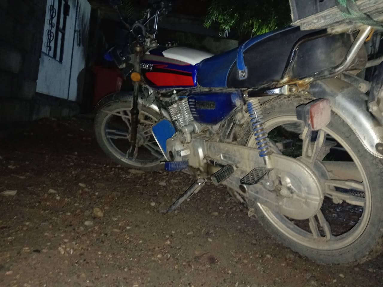 للبيع دراجه سيفان 2020
اي عيب مابي كهربائي شغال أوراق
سعر خاص


**إذا كنت صاحب هذا الإعلان وتريد حذفه لأي سبب، رجاءا أرسل رسالة إلى الدعم الفني**