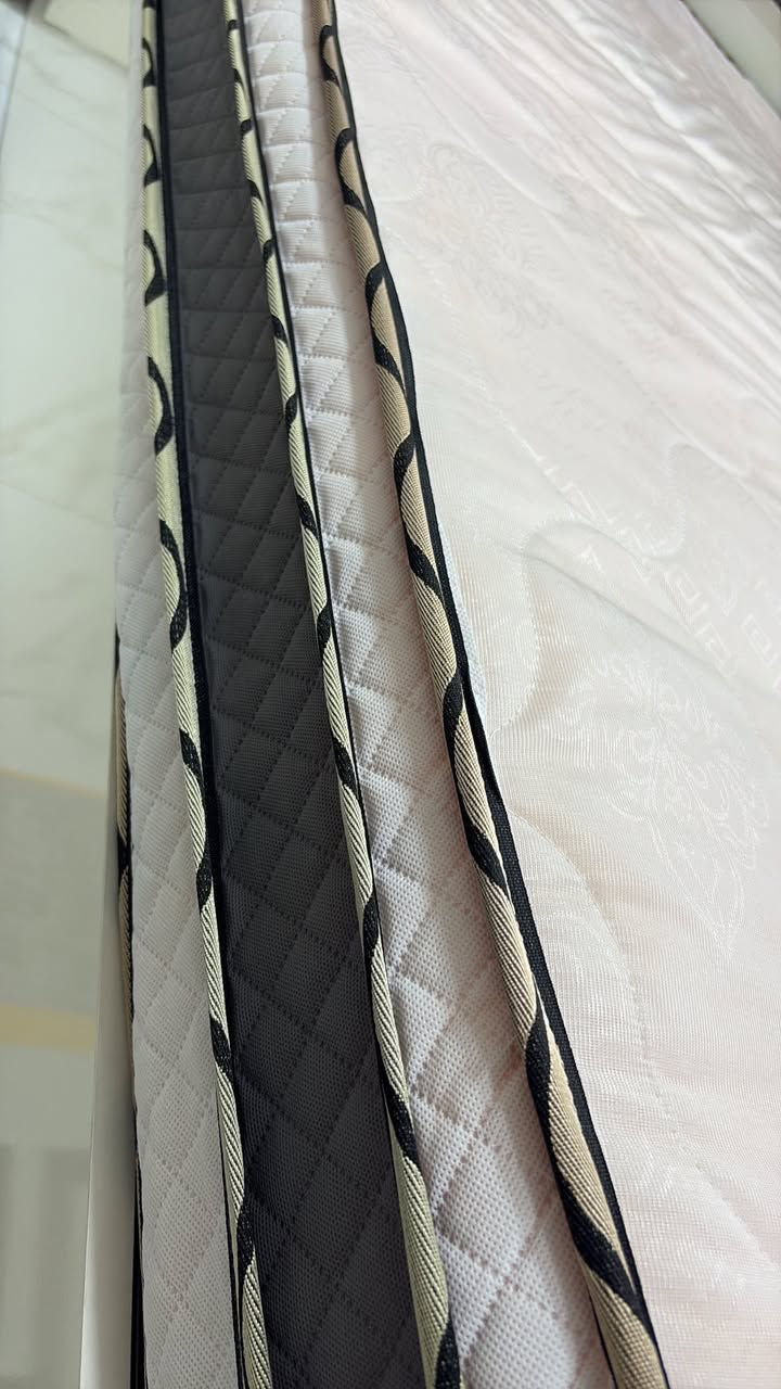 دوشك جرباية للبيع استخدام شهر فقط بعده نضيف كلش سعره 100 تواصل خاص او واتساب ***********
