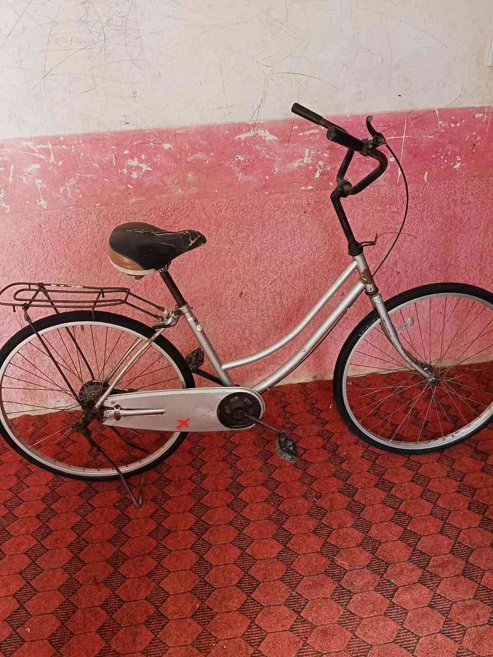 سلام عليكم 🖐️
بيسكلات البيع ❤️
المكان قضاء النصر 💚
السعر خاص 
الرقم /*********** اتصال عله الرقم 🤍💜
