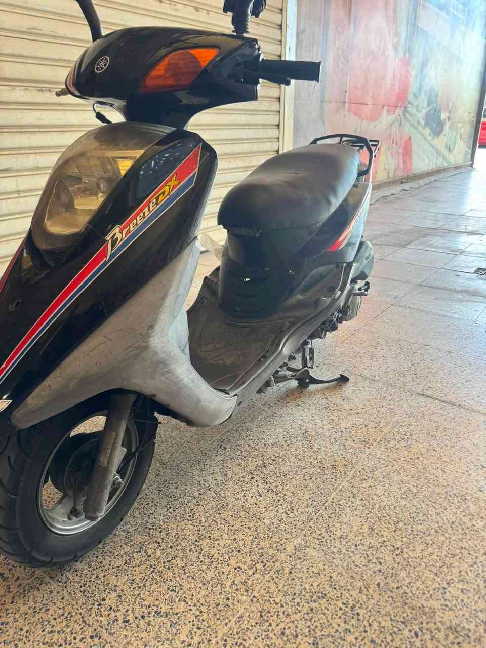 بريز ياباني دراجه ححلوه بيها ملاحضات بسيطه مكينه فول شلعه 
سعر650 بيها مجال حك جيه مكاني بلديات 
***********
