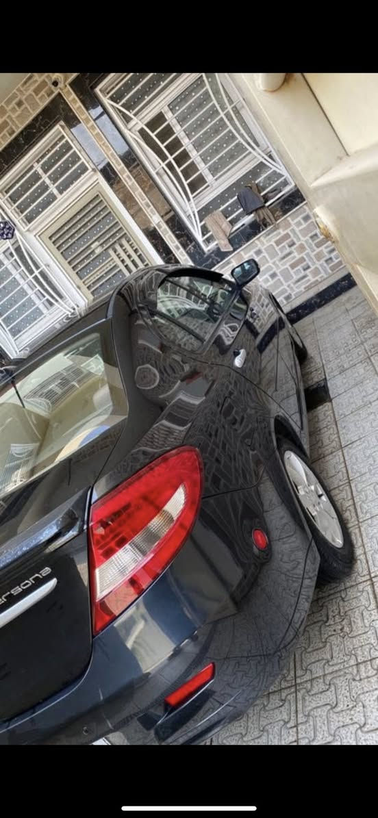 بروتون بيرسونا ٢٠١٦ السياره حلوه نضيفه كلش كامله تاخذها ربع ماتذب عليها بيها منضومة غاز ٦٠ لتر رقم بغداد جديد باسمي مداور ثاني يوم  بيها طخه بل جاملع الخلفي معمريها وصابغيها فقط موضحها بل صور السياره جديده وكامله
سعرها ٧٧ وبيها مجال


**إذا كنت صاحب هذا الإعلان وتريد حذفه لأي سبب، رجاءا أرسل رسالة إلى الدعم الفني**