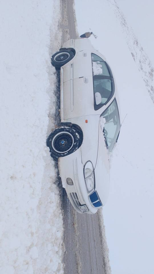 ڵاوی خوای گەورەتان لێبێت نیسان سەنی 2001 بۆفرۆشتن سەیارەکە زۆر جوانوو باکە گێڕ و مەکینە بەشەرت ماڵی فەقیرە ئاڕمی سلێمانی بەشەرت 100 ‌‌‌دۆلار غرامەی تیایە دوای مەعامەلە وەری ئەگریتەوە سعر 70 گەڵا مەعامەلە  شوێن عەربەتی خۆشەویست دار بنديهكان, السليمانية


**إذا كنت صاحب هذا الإعلان وتريد حذفه لأي سبب، رجاءا أرسل رسالة إلى الدعم الفني**