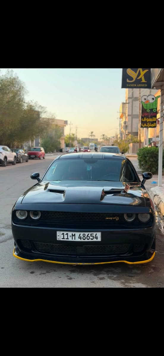 جالنجر موديل ٢٠١٢  (( 3500 SXT )) رقم بغداد بأسمي كير ومكينه وتبريد جاهزه حادثها باب عكس السايق و بالعراق جاملغ خلفي سياره مصبوغه حزام صبغ جديد لحد الآن مامبولشه مكاني حله ت *********** السعر ٩٧
