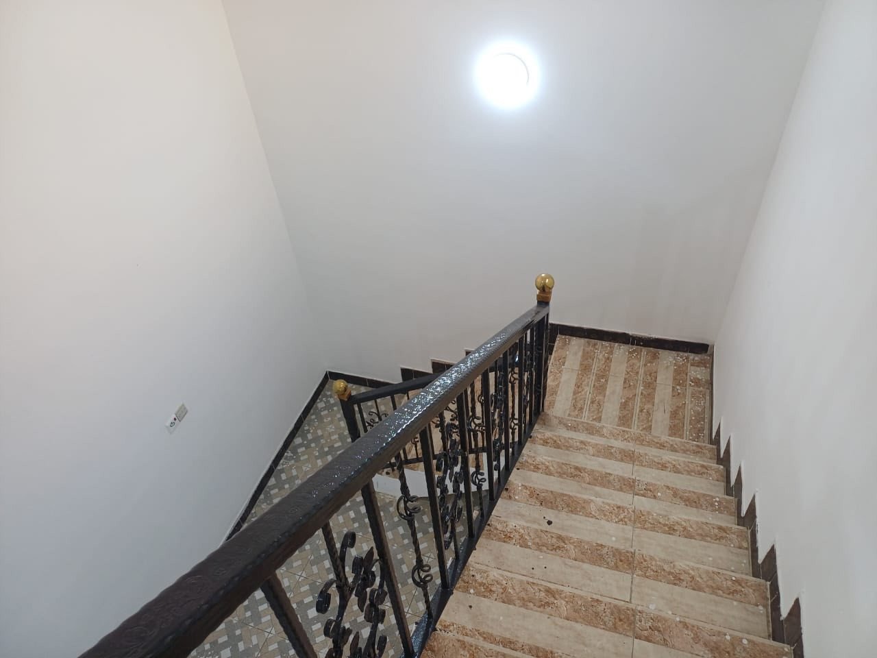 السلام عليكم مشتمل في حي الخضراء 130 متر وجه 7 متر 3 غرف نوم بناء 2018 موقع كلش ممتاز السعر 🔥🔥🔥*********** المهندس للعقار
