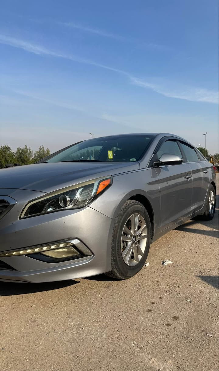 سلام عليكم سيارة سوناتة محرك GDi مديل 2017 وارد امريكي رقم اربيل
حادثه مذكور بلسونار دخول السياره ضربه بس دعاميه وصار بلعراق شخط بلباب الصدر ونصبغ والباب نفسه صار بي تقسيم والمدكر الامامي تقريباً شبر بارد ورصعات خفيفه مذكوره بلسونار والسونار موجود بلمنشور 
هستوني مبدل حداده بلكامل خلفي وامامي + مشط + افلنجات + دسكات + ذان محرك كله جديد بلكامل السياره نضيفه ولله مال جناي وتخم تايرات بلجيس 
السعر 125 وبيه مجال بسيط حك الجيه 
السياره اربيل والمالك من اهل البصره 
العنوان بصره نواب ضباط 
رقم ***********
غير متواجد علفيس البصرة, العراق
