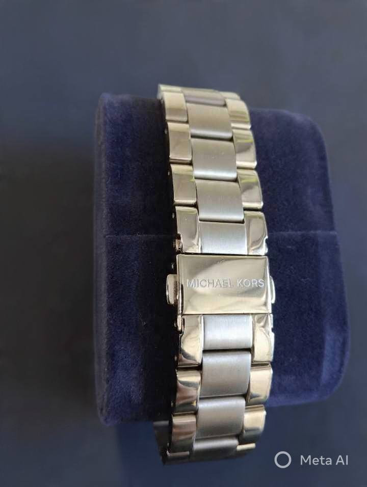 لاصحاب الاناقة والجمال .....(امزوون)
ساعة MK5754 مايكل كورس إيفرست⌚
الون ذهبي.... مطعمة بالاحجار...لكلا الجنسيين...
جميع السناتر شغاله ....(اصلية)
مقاومة للماء 100 م تحت الماء 
العدد..( قطعة واحدة فقط)
💸السعر 75 الف دينار عراقي
📱***********
📍العنوان ... بغداد.... (توصيل بغداد فقط)
