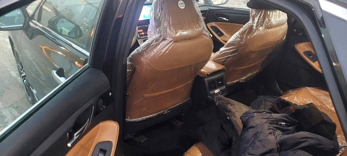 افلون 2019
وارد امريكي 
قطعه امريكي بدون ايرباك
وهلال صبغ من عراق
سياره في كركوك 
لاستفسار
***********
