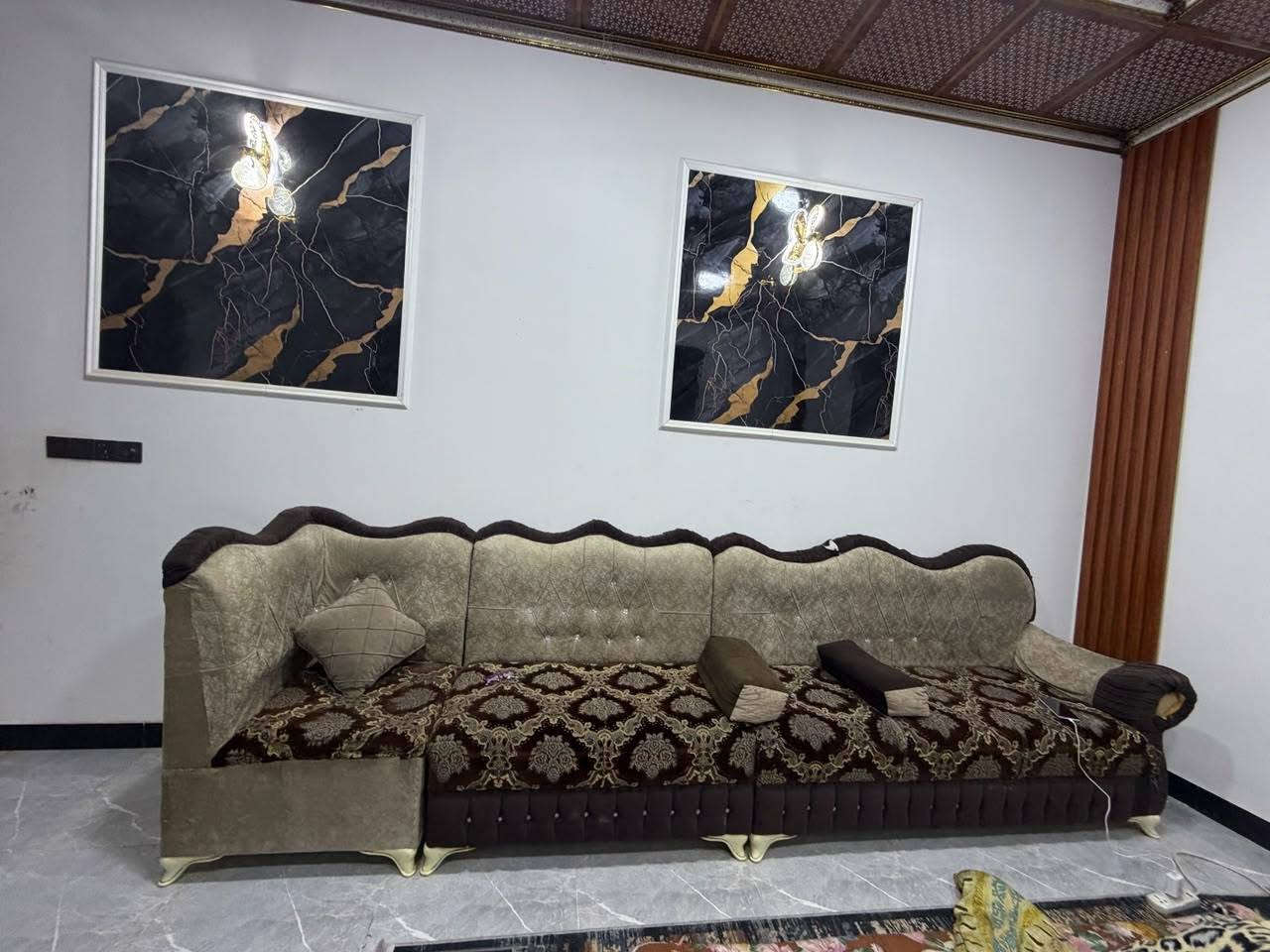 ديوان ٨ قطع نضيف ٣٠٠ بي مجال


**إذا كنت صاحب هذا الإعلان وتريد حذفه لأي سبب، رجاءا أرسل رسالة إلى الدعم الفني**