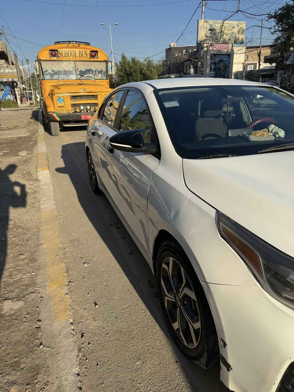 السلام عليكم 
كي فورتي وارد أمريكي موديل2020

مكينه 2000دوش كير سفتي

مواصفات عاديه المعروفه

حادثها مثل ماوضح بصوره 

خشم البنيد وقبق جنطه 

وبيها طخه بلباب مثل ماموضحه  مامصلحه

السياره بيها كير يضرب هاف يعني اني بايعها بيها كير البقيه كفاله عاميه مكينه لغود شواصي ها للمعلمه بدون دواخل يعني كلها كفاله عدا الكير السياره رقم أربيل بسمي 

عارضها 118 راجا البيعه شرايه لدخلون 

لحد يكسر بحلال العالم 

رقم الهاتف ***********
