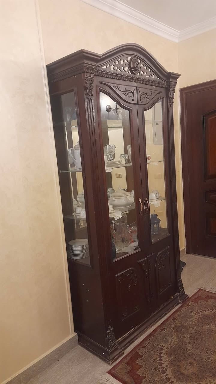 تربيزة سفر ٦ كراسى منهم ٢ محتاجين تصليح ونيش وتربيزة سفرة بالبنورة


**إذا كنت صاحب هذا الإعلان وتريد حذفه لأي سبب، رجاءا أرسل رسالة إلى الدعم الفني**