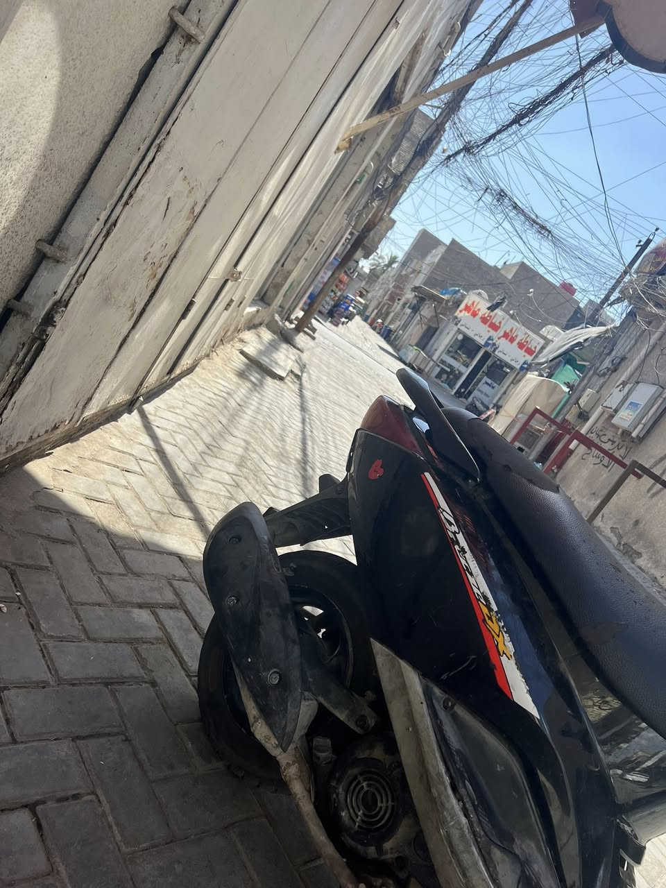 السلام عليكم بريز كابريتر نقص باتري كلشي شغال ب ٦٠٠وبيها مجال الشراي خاص رقمي ***********
