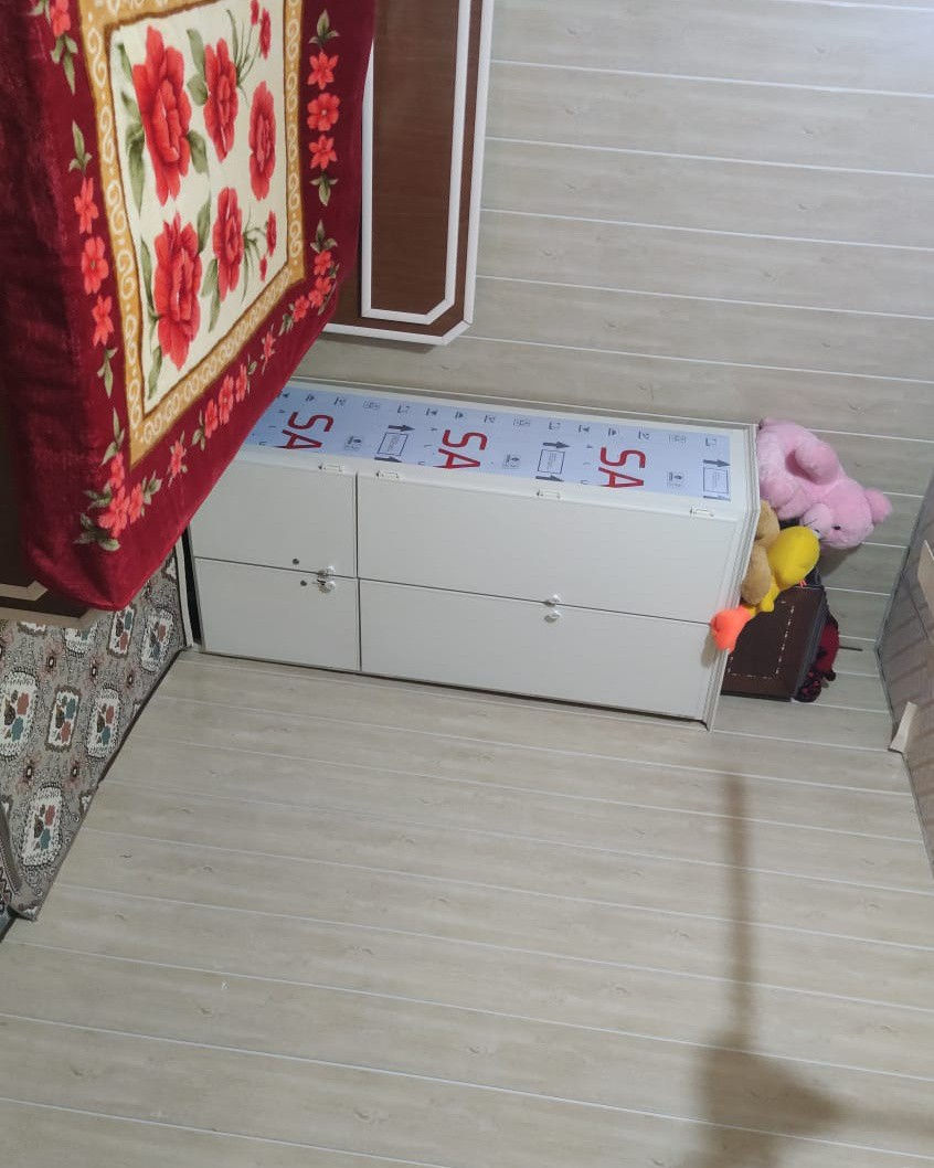 سڵاو به رێزان خانوو بۆ فرۆشتن ته نشت مه لعه به کە 
نزیک ناو بازار ١٢٥م نرخی گونجاو.. ***********
