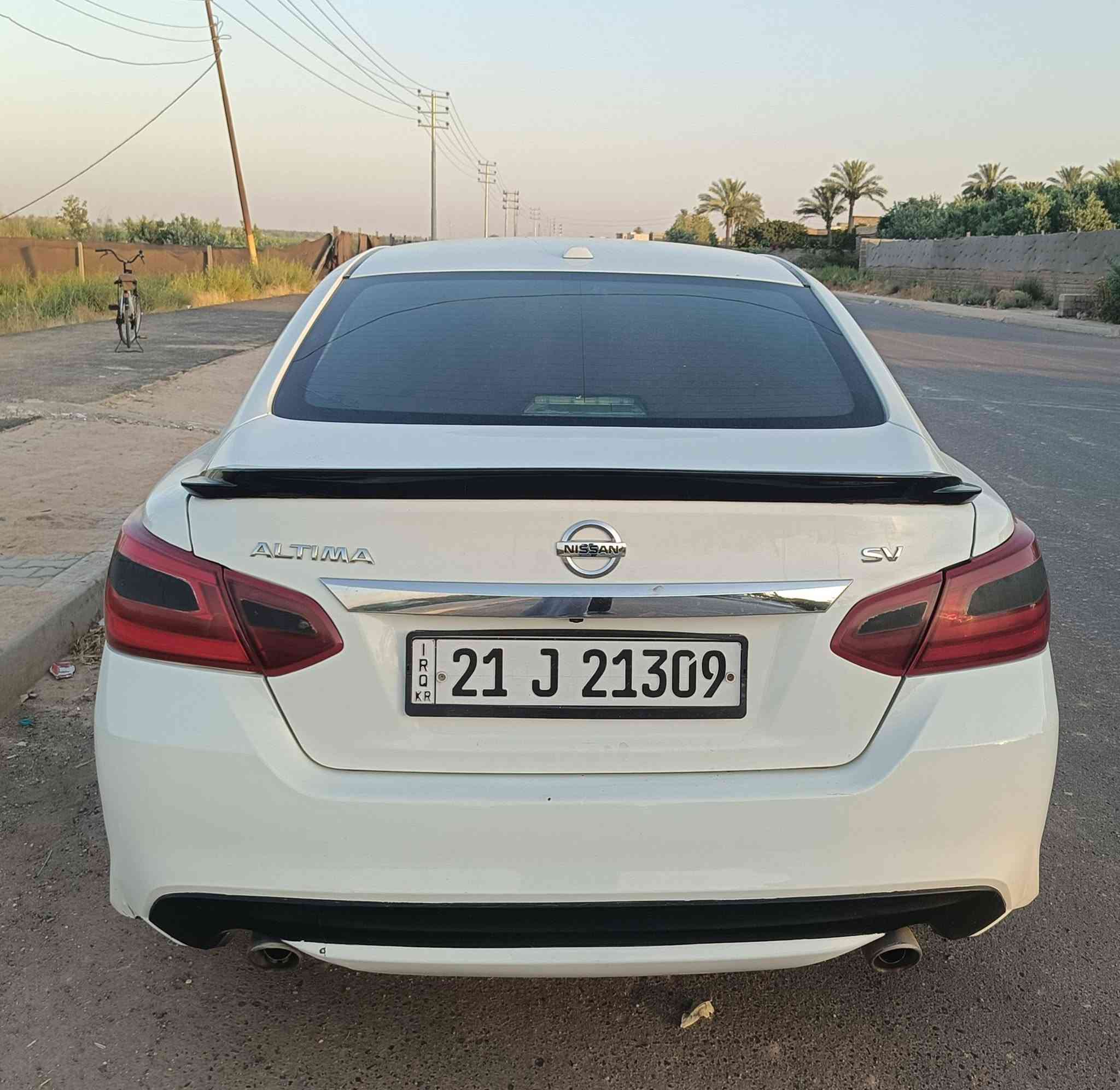 السلام عليكم 🚙
نيسان التيما للبيع
موديل 2018 
سيارة بيها ثلاث قطع( باب سايق وخلف السايق صبغ بدون دواخل وباب الامامي الاخر بيه بارد ومصبوغ) 
الباقي سليم ايرباكات برده وستيرن طاكات
طبعا سيارة وارد أمريكي ⚪
مواصفات كاميرا خلفية/بصمة/تحكمات ستيرن  بدون فتحة سقف
محرك كير بحالة ممتازة
4 سلندر 2.5
ملاحظة: السيارة تبريدها ما يشتغل يحتاج صيانة
ماشية 123 ألف ميل 🔴
رقم السيارة سليمانية تحويل ثاني يوم
سعر السيارة 117 وبيها مجال للشراي او مراوس
📍عنوان السيارة : صلاح الدين قضاء الضلوعية
للاستفسار مراسلة عبر الواتس أو الاتصال (***********) 
تحياتي ❤
