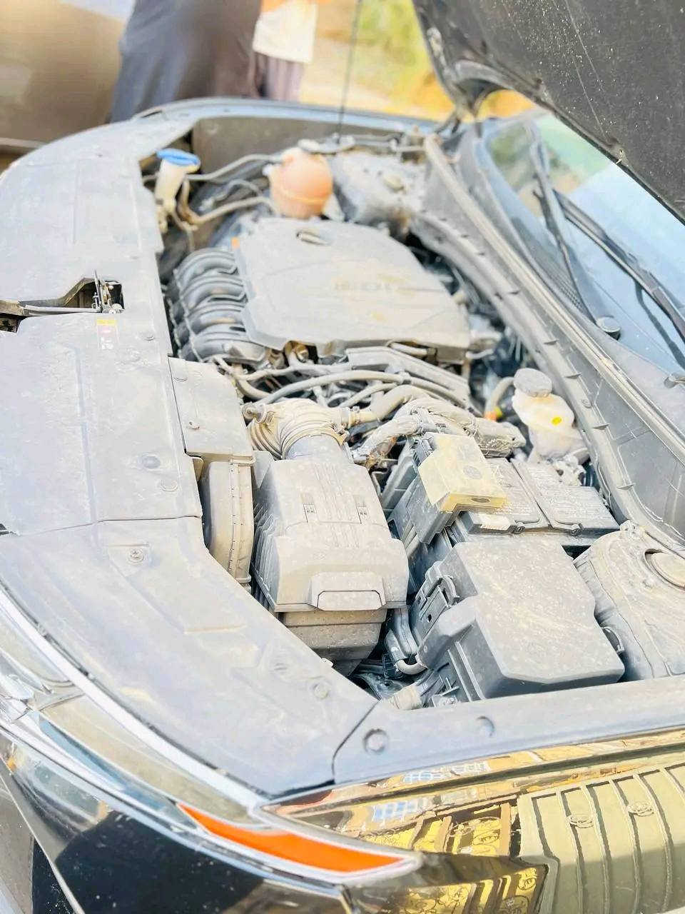 سلام عليكم توسان 2022امريكي رقم اربيل رقم نكليزي هزه جديده باسمي تريد تحويل تريد وكاله اني حاضر  حادثه فقط بنيد مبدل نفس الون اصلي  بدون دواخل السياره كله ليبل واحد فول  مواصفات صور الحادث والسونار مرفق بل صور  السعر 175بيه مجال بسيط 
مكاني بغداد 
*********** بيه واتساب
