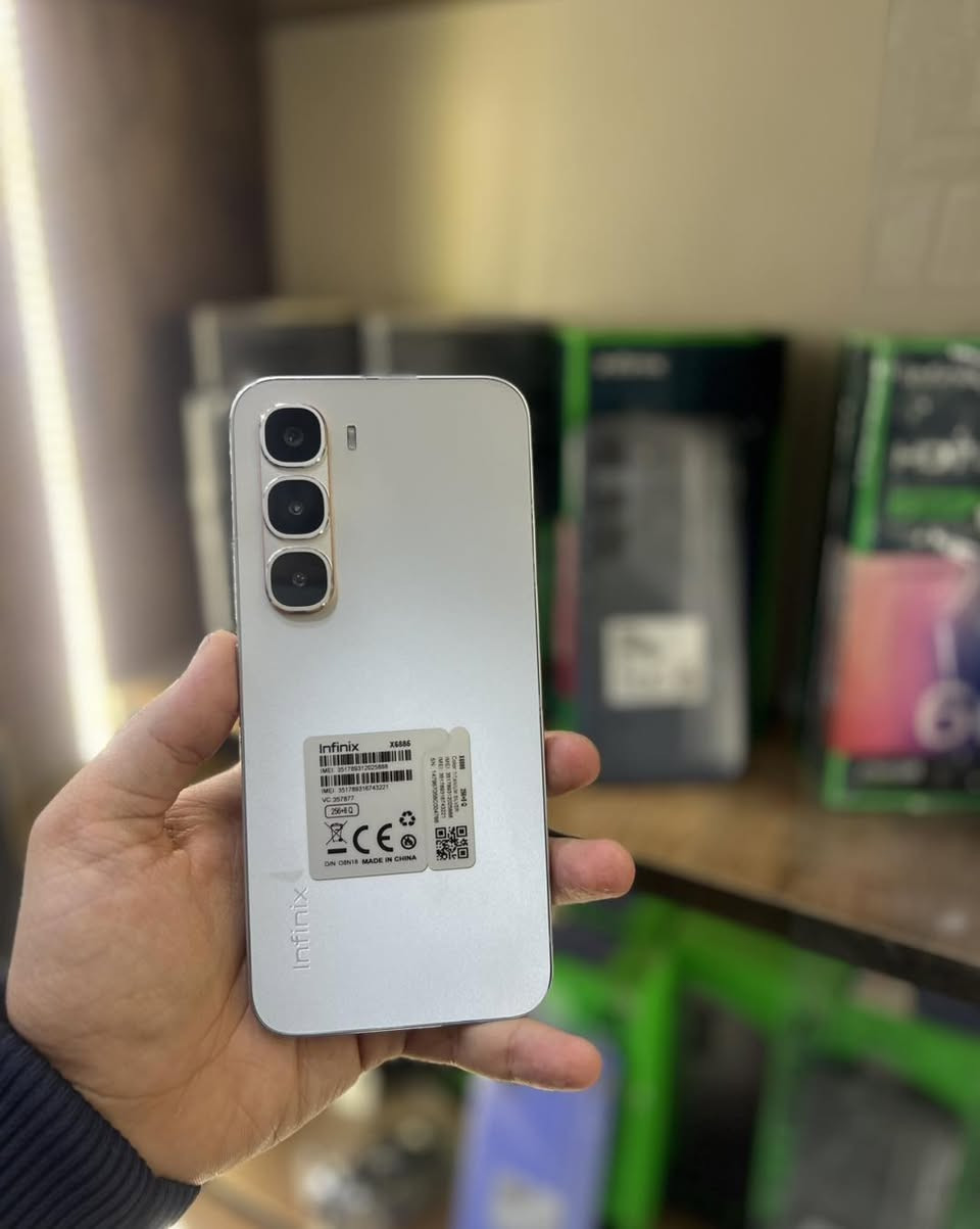 عروض وخصومات خاصة بمناسبة العيد
____شركة انفنكس______ 
متوفر مسخدم وجديد
جميع الوكالات متوفرة
هونر _ابل_سامسونك_تكنو_انفنكس_ ريلمي_ ريدمي _بوكو_ ايتل
ويتوفر اجهزة ابل مسخدمة من 11عادي ل16برو ماكس
جميع الايبادات متوفرة
البيع بل نقد واقساط
***********
***********
شارع الخليج مقابل سنتر بغداد او مجمع الخيمة
📱 أحدث الأجهزة
💰 أسعار منافسة
💳 تقسيط مريح
🔧 صيانة جميع الأجهزة
عالم الهواتف – ثقة وخدمة مضمونة
