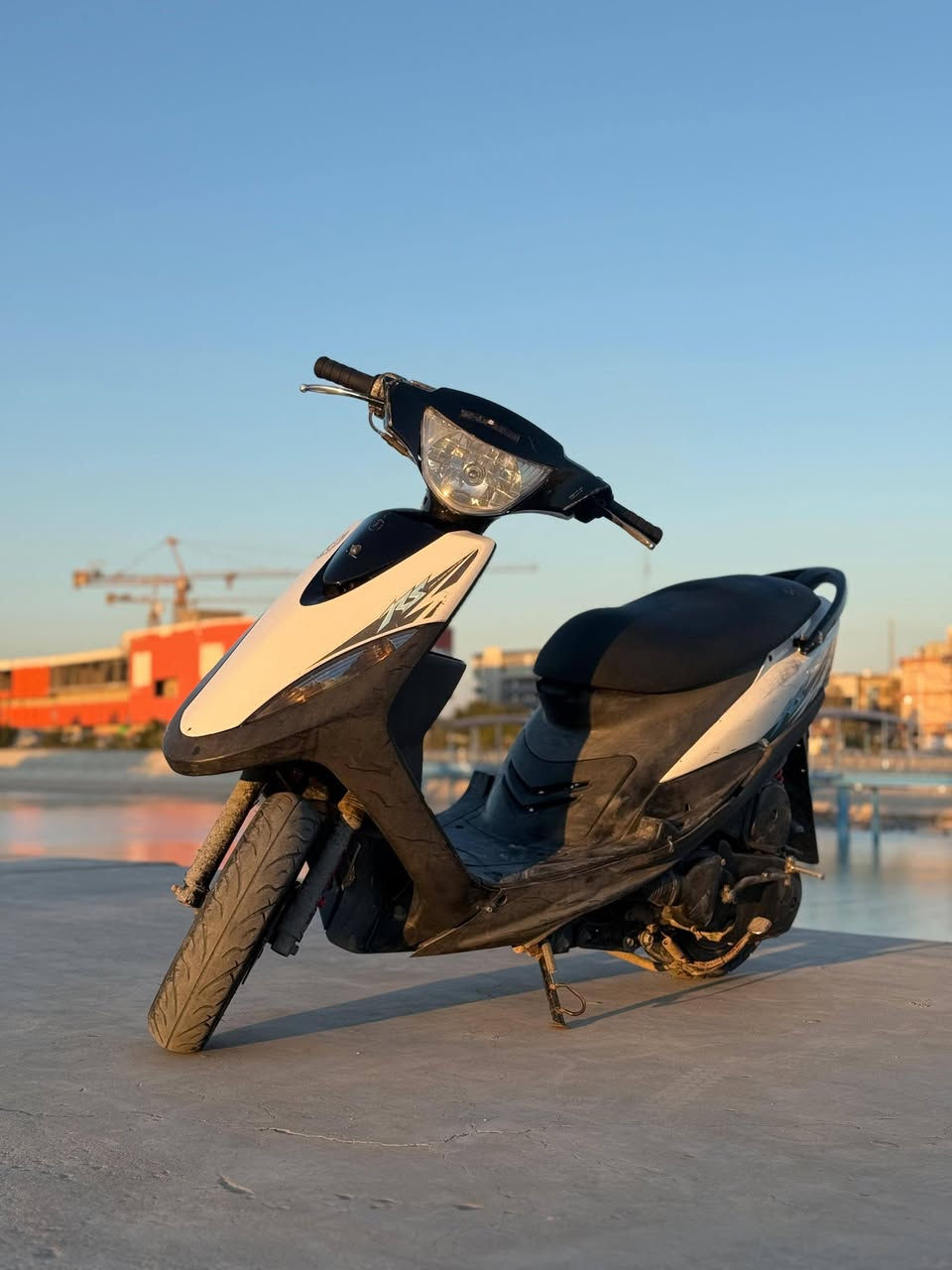 سلام عليكم شباب ماكس عدله البيع
دراجه نضيفه ومراتبه ودراجه صارله بل رابع شهر طالعه 
من وكيل دراجه 
ــــــــــــــ
غراضه البلاد كله 
بوشه 49 بلاد شلعه ومعدل شلعه فول 
دراجه ما مفتوحه دراجه مكفولة كفاله عامه 
ــــــــــ 
دراجه نضيفه 95 % 100 العنوان العمارة ابو رمانه 
تجي وتفحص وتشوف بعينك واني لو ما معتاز ما بيبع 
وشراي يتفضل خاص/ودراجه كله ختم واحد ويه لمكينه ولمايعرف بسعرهن لا يكسر بيه /رقمي ***********
