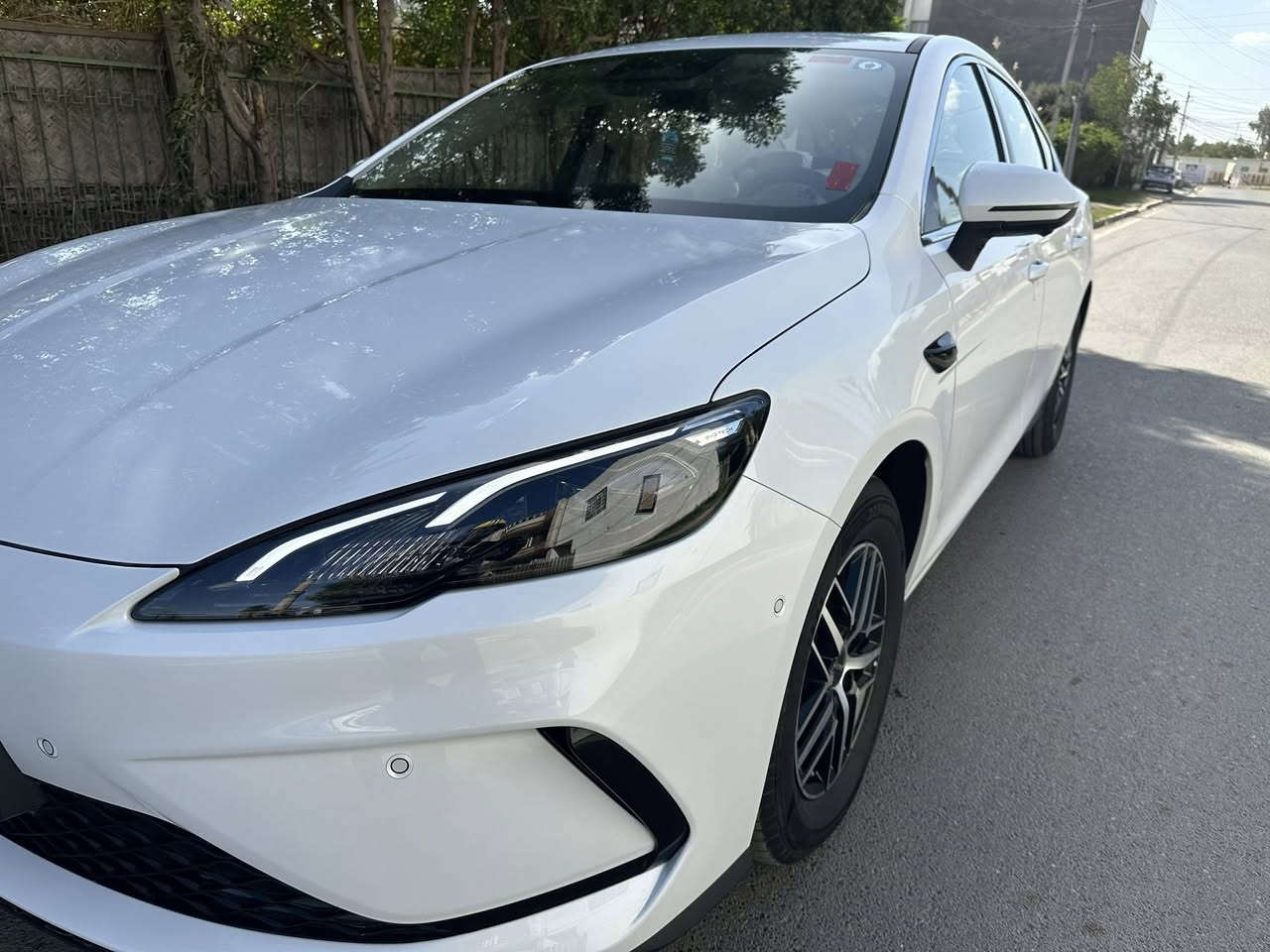 ‏يا الله سلام عليكم Sell فايف 2025 سيارة على وضع الشركة ماشية 6000 فول مواصفات 13 كاميرا كل شيء كهرباء فتحة رادارات رقم بغداد باسمي بيه بارد بالصندوق شبرين موضح الفيديو سعر ٢١و٣٠٠ عنوان بغداد حي الجهاد الأساتذة هاتف *********** أبو ليث
