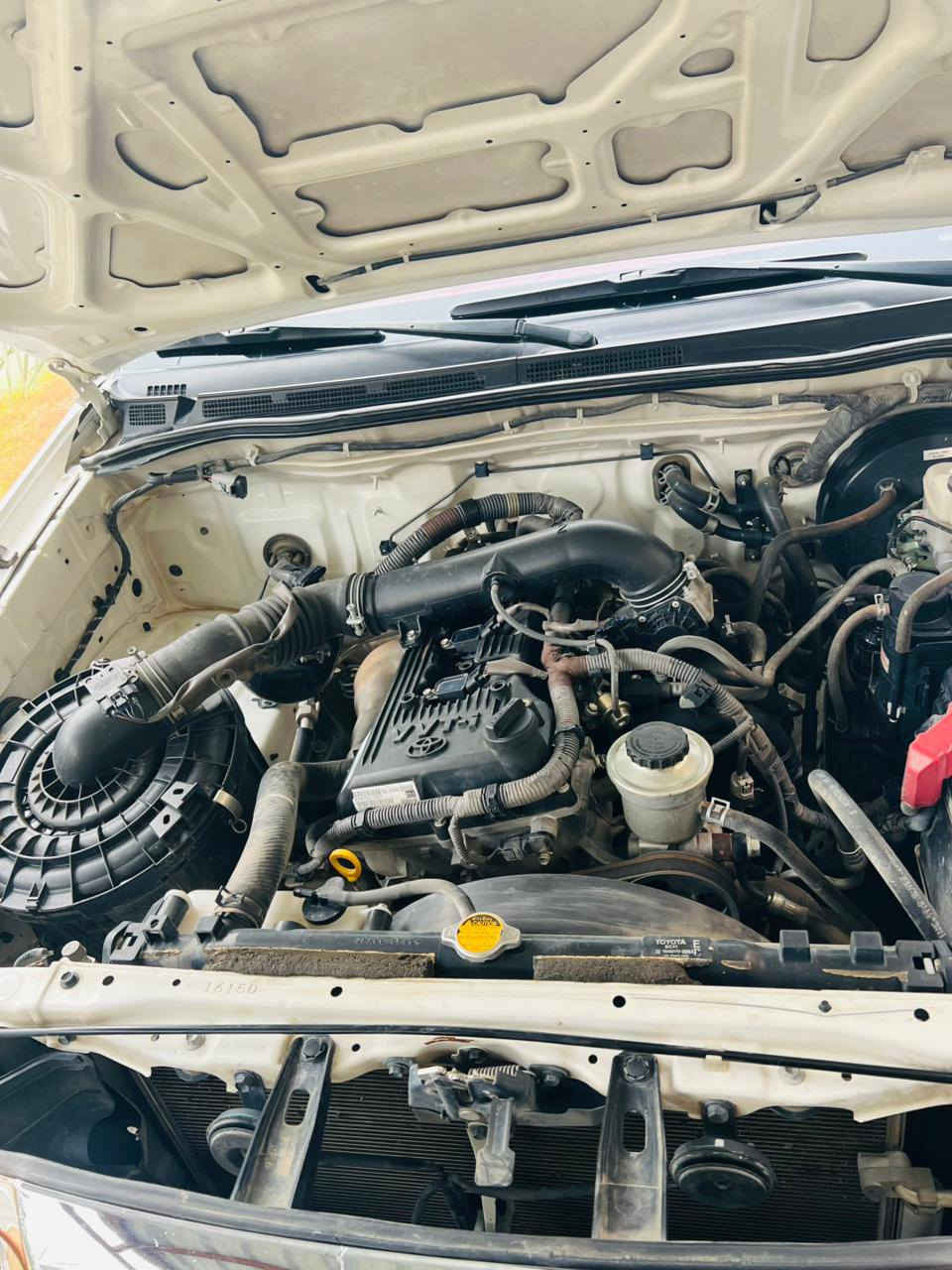 سلام عليكم سياره تويته موديل 2014  كويتي السعر 210وبيها مجال الاستفسار علئ الرقم ***********
يساره بيها باب مبدل شركه
