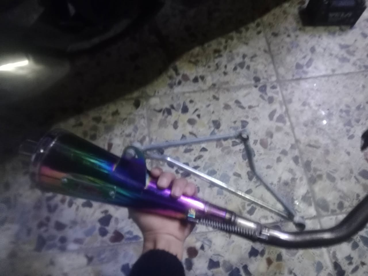 السلام عليكم صالنصه رياضي صوت وطلقه ترهم 120 و140 سعره 25قفل مشدوده مره وحده جديد مالته ب45 مكاني بغداد الشعب متواجد واتساب فقط ***********
