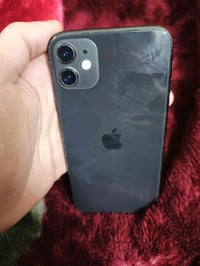 ايفون 11 عادي بلاششش (مبدل شاشة / فيس ايدي واكف)  ذاكرة 64 / بطارية 82...